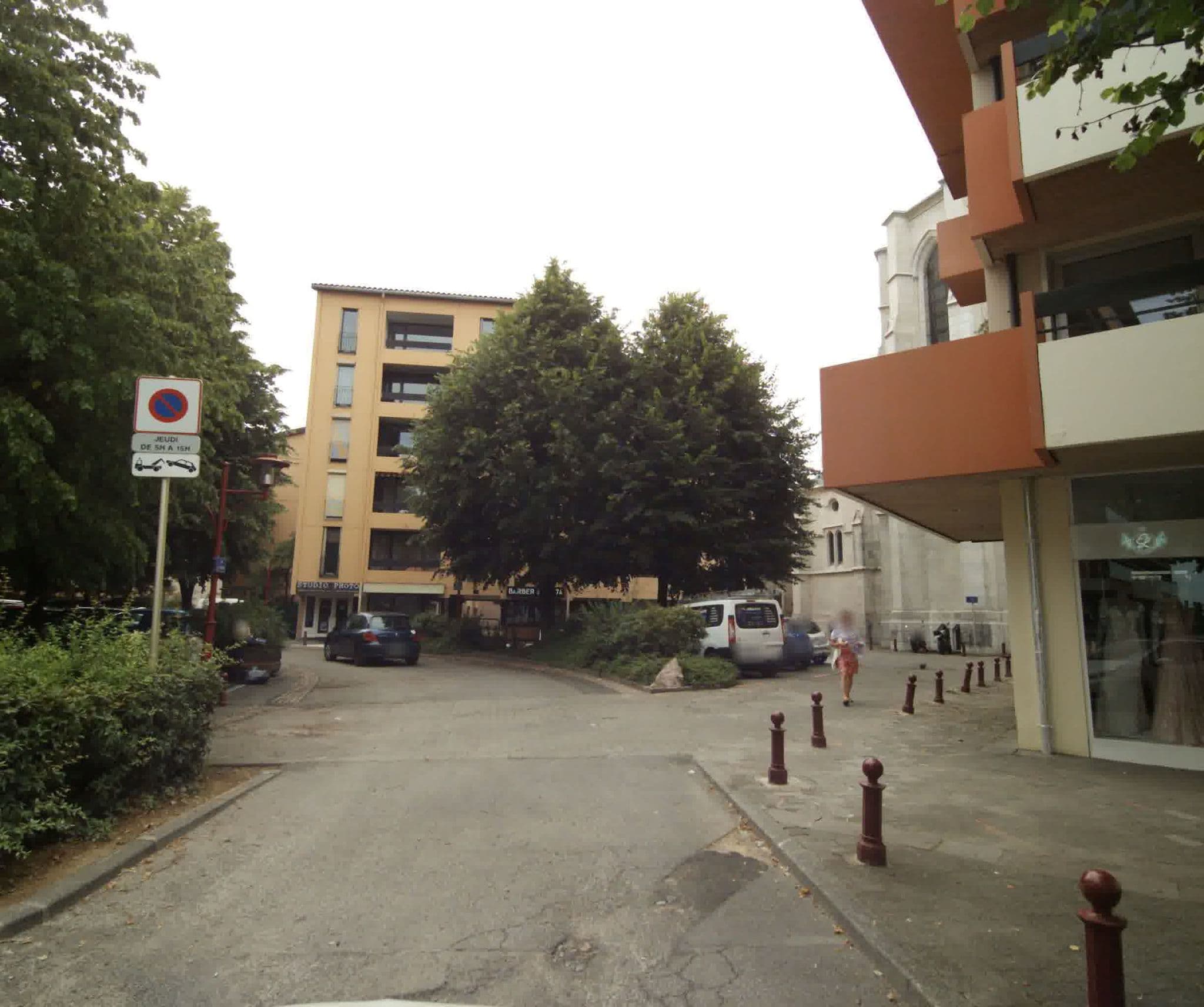 Street view near Résidence la Rénovation, Thonon-les-Bains — © sogefi (CC BY-SA · Mapillary)