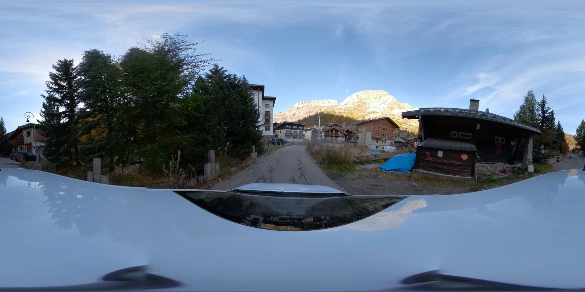 Street view near Résidence Studio Sakura, Val-d'Isère — © serfim_cit_y (CC BY-SA · Mapillary)