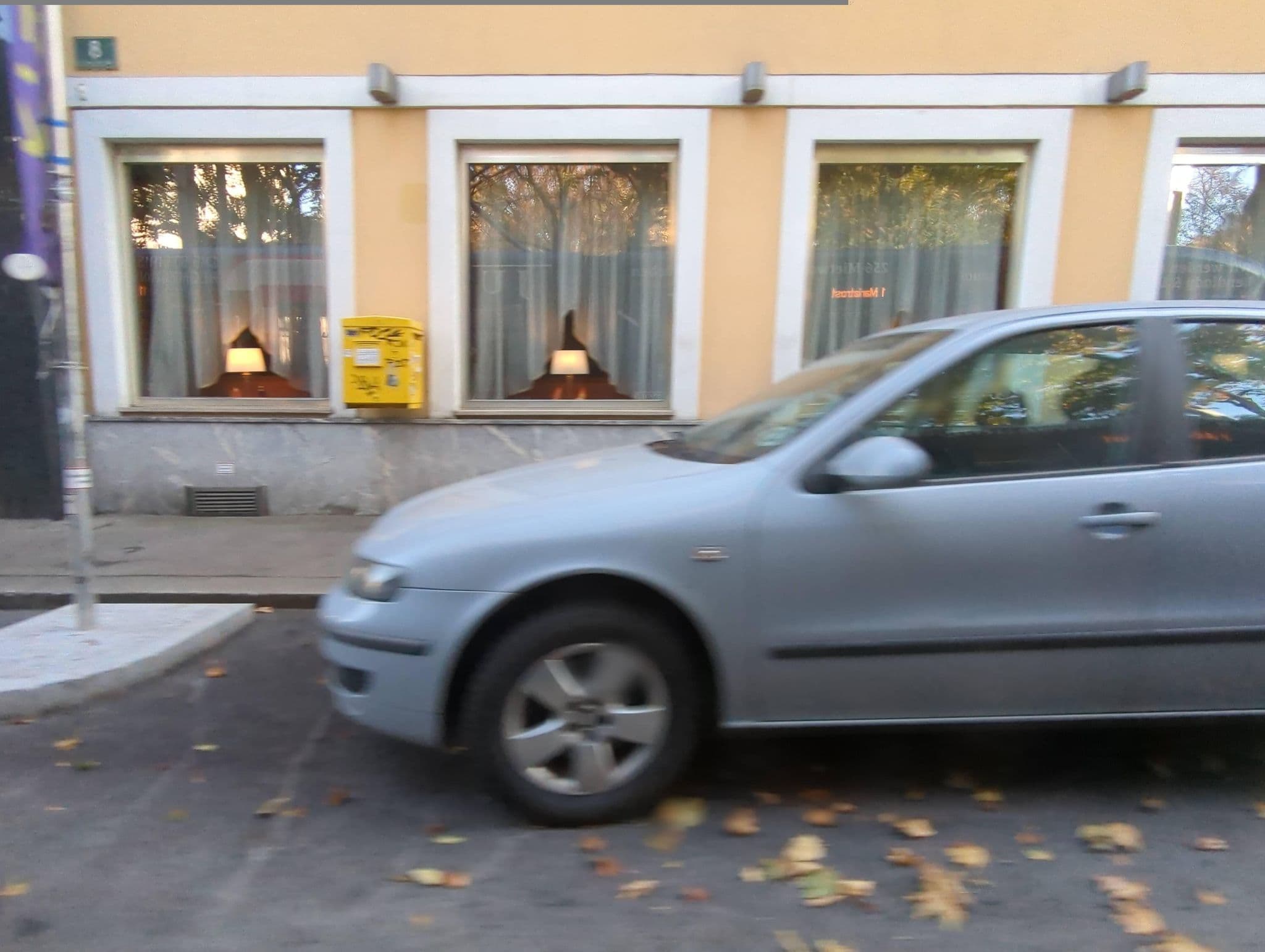 Street view near Parkhotel Graz, Sankt Leonhard — © Coladose (CC BY-SA · Mapillary)