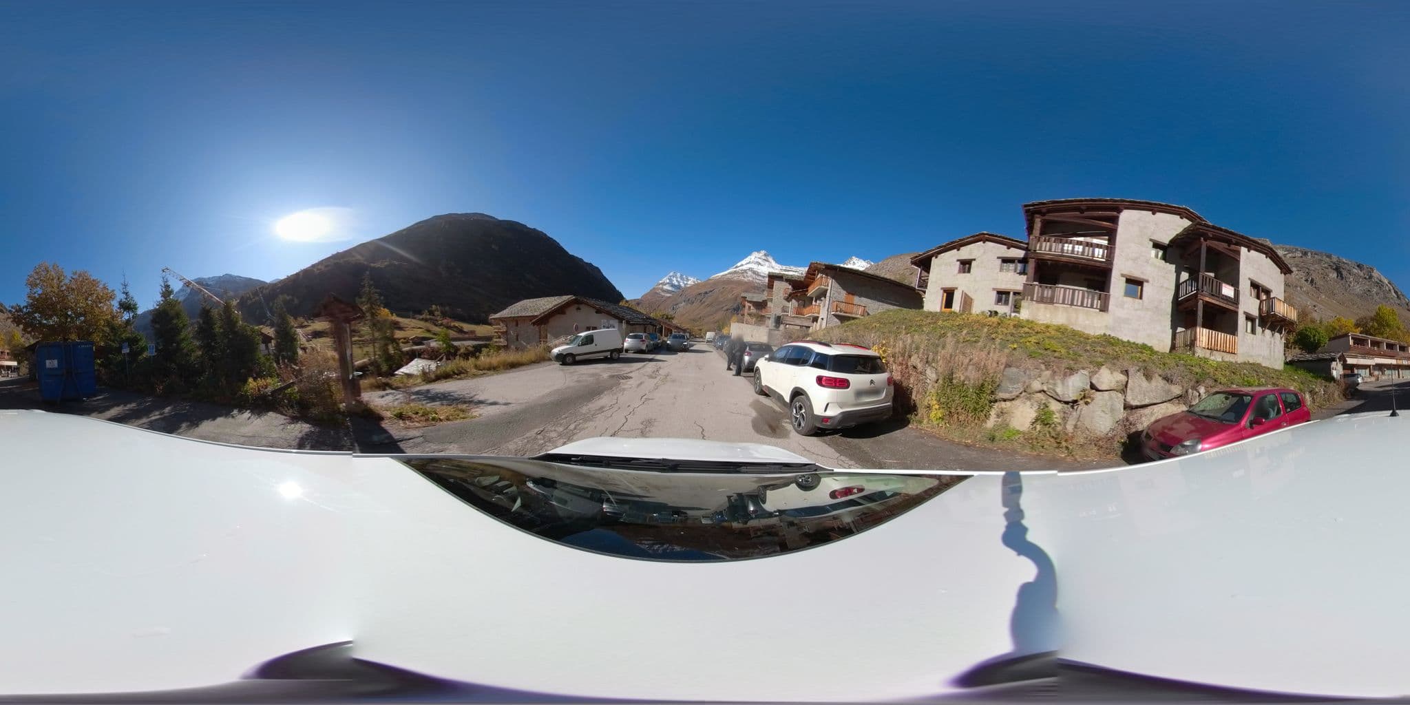Street view near Chalet Campanule, Val-d'Isère — © serfim_cit_y (CC BY-SA · Mapillary)