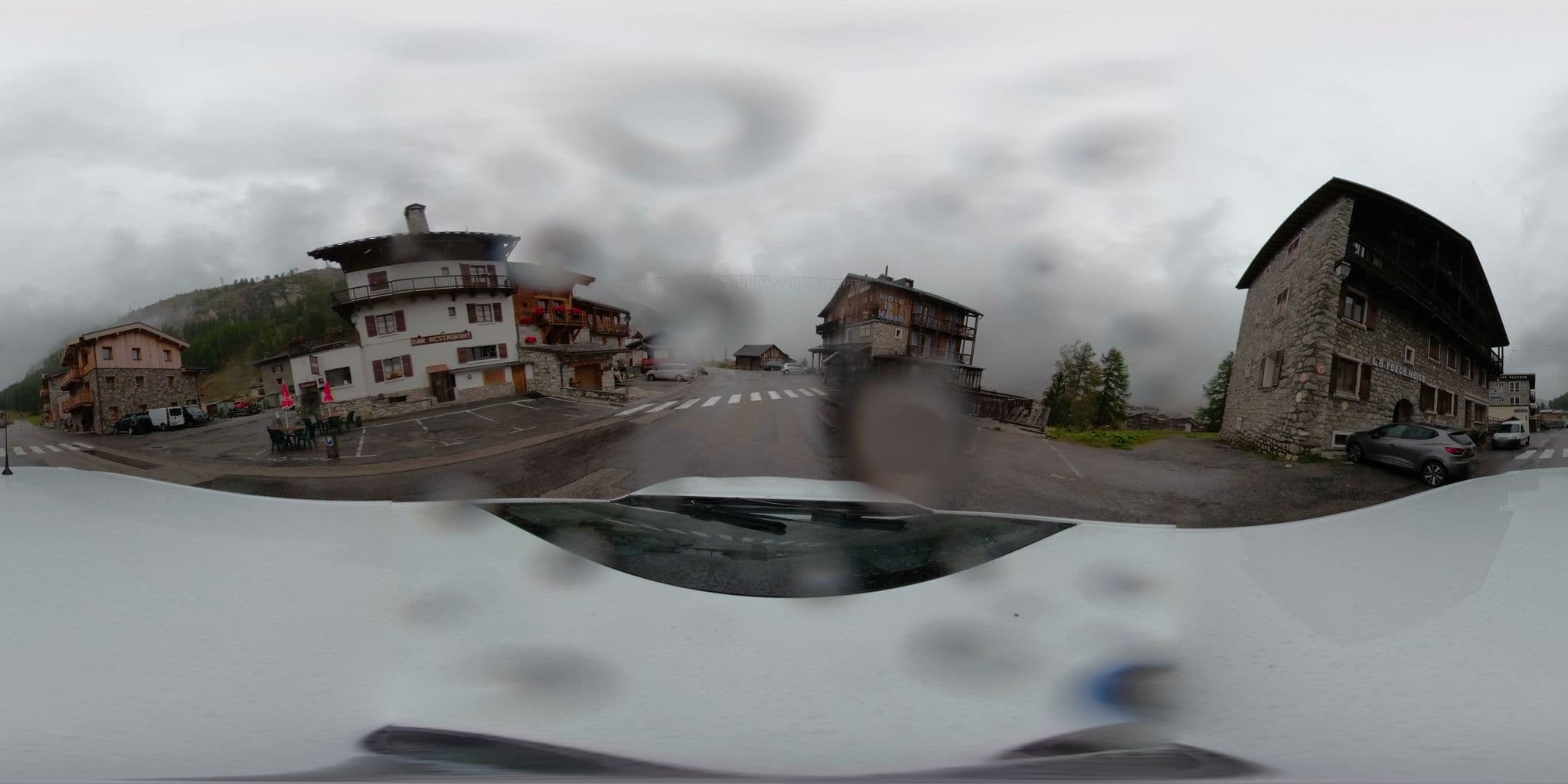 Street view near Le Chalet Monte Bianco, Tignes — © serfim_cit_y (CC BY-SA · Mapillary)