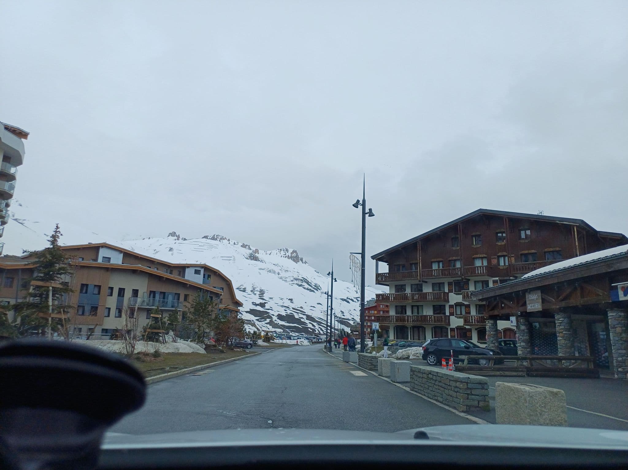 Street view near Odalys les Résidences du Val Claret, Tignes — © MatthieuF4FNE (CC BY-SA · Mapillary)