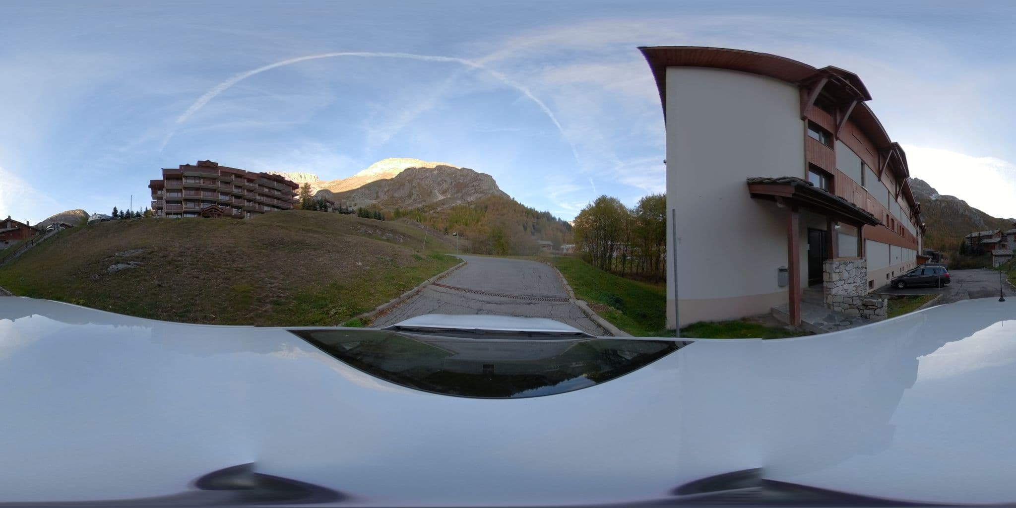 Street view near Résidence les Crêts 1, Val-d'Isère — © serfim_cit_y (CC BY-SA · Mapillary)