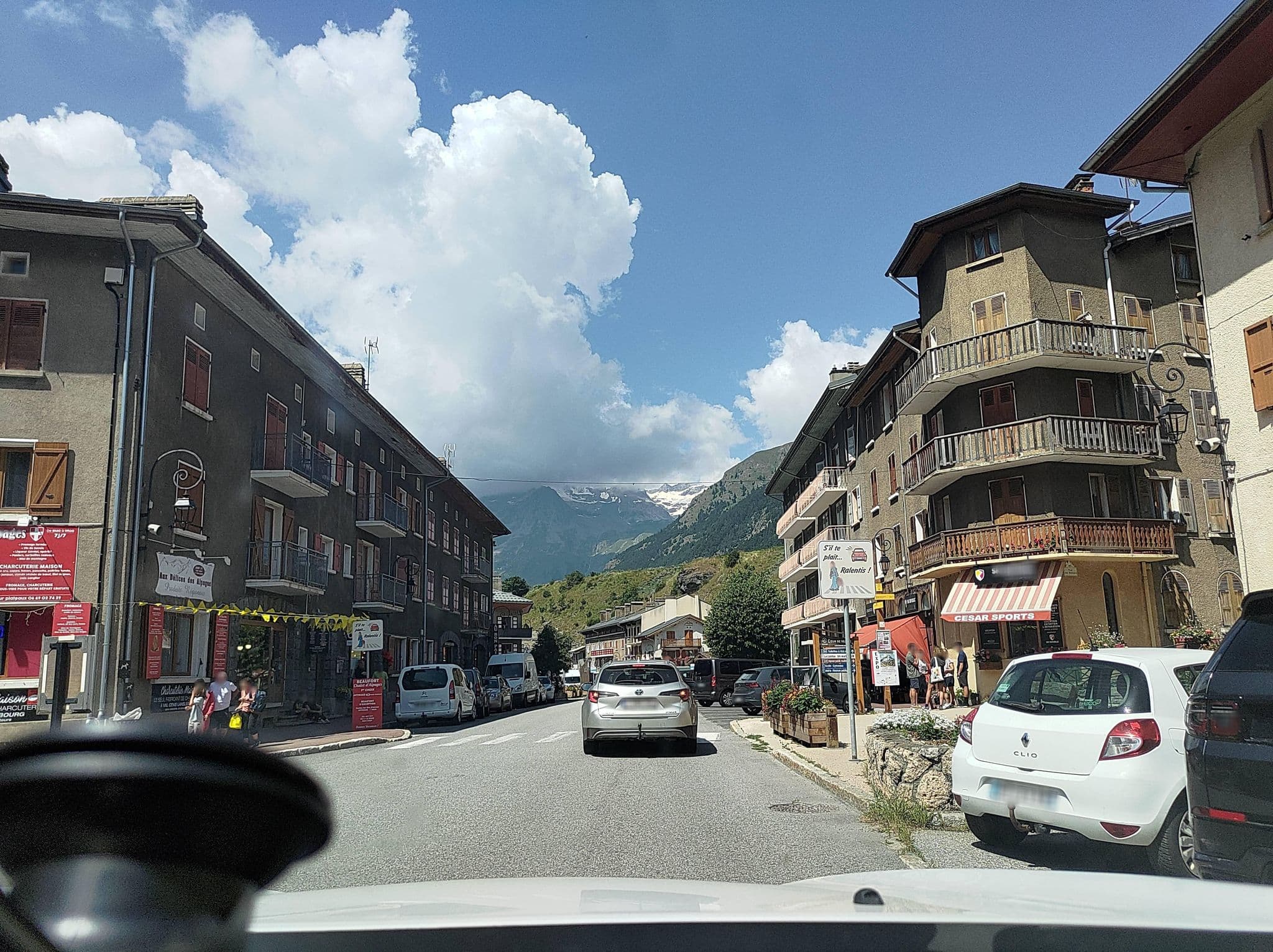 Street view near Le Marmot, Modane — © MatthieuF4FNE (CC BY-SA · Mapillary)