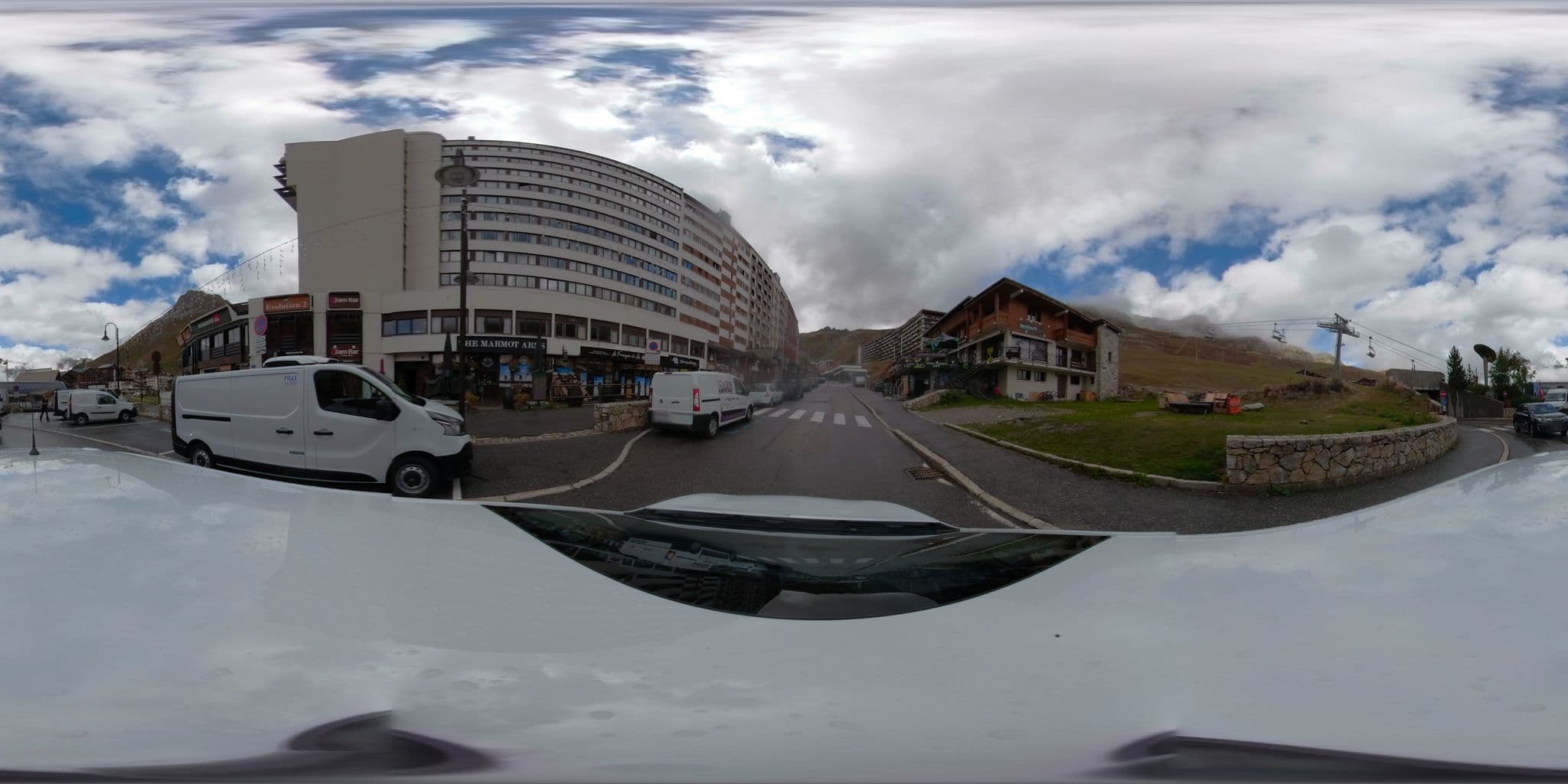 Street view near Les Suites du Palafour, Tignes — © serfim_cit_y (CC BY-SA · Mapillary)