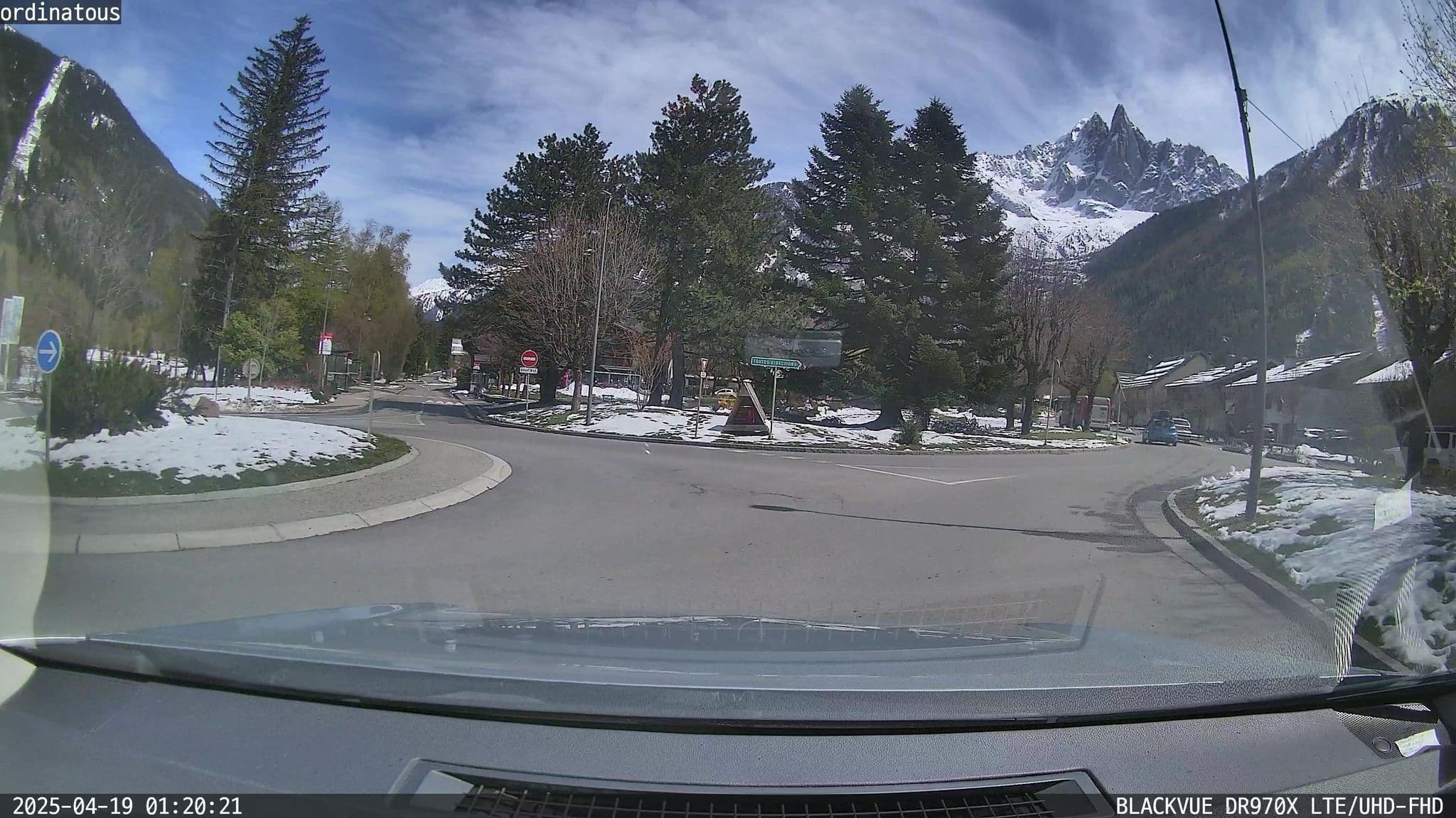 Street view near La Ferme des Praz apartment, Chamonix-Mont-Blanc — © ordinatous (CC BY-SA · Mapillary)