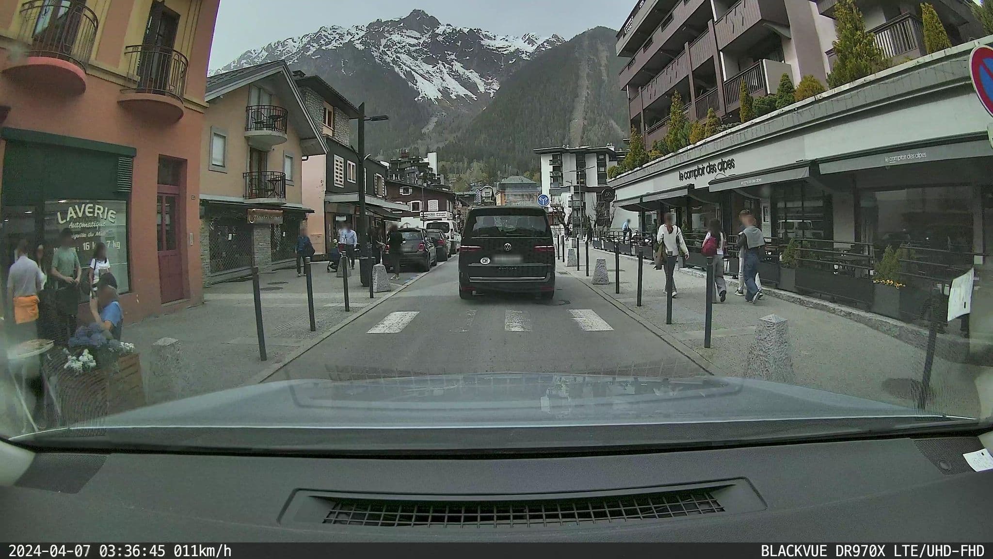 Street view near Boutique Hôtel le Morgane, Chamonix-Mont-Blanc — © ordinatous (CC BY-SA · Mapillary)