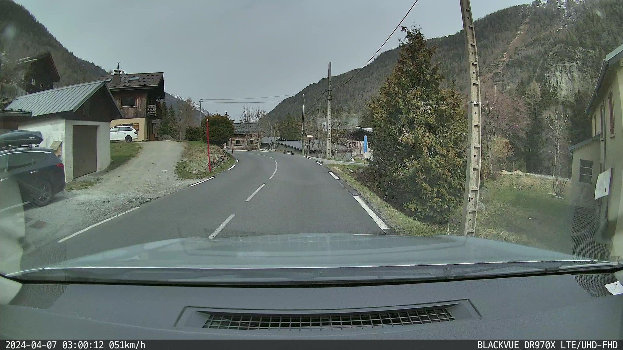 Street view near Gîte Mermoud, Chamonix-Mont-Blanc — © ordinatous (CC BY-SA · Mapillary)