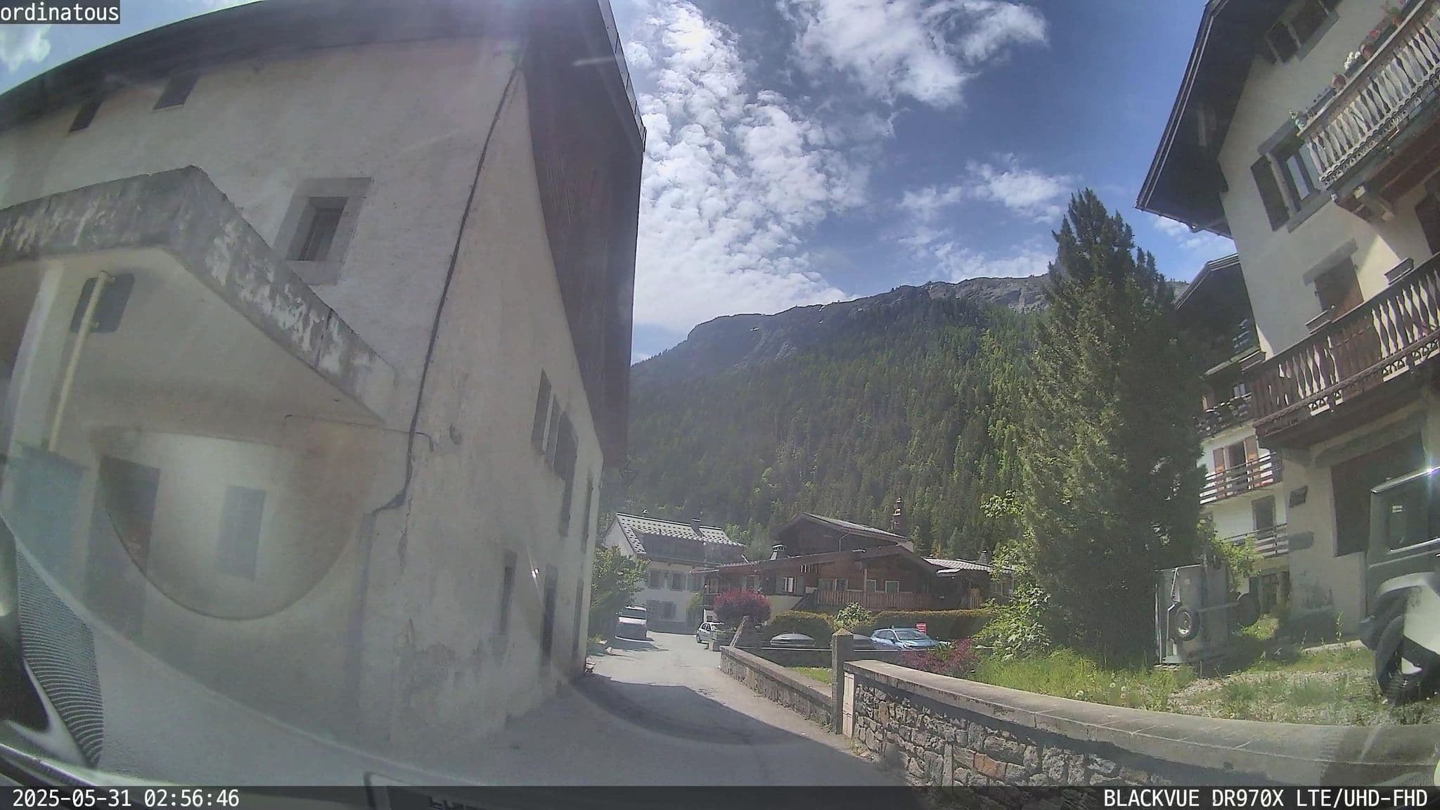 Street view near Edelweiss, Chamonix-Mont-Blanc — © ordinatous (CC BY-SA · Mapillary)