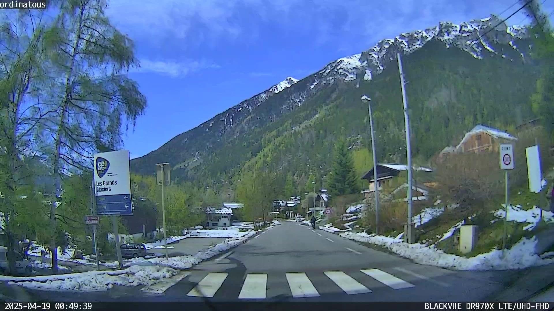 Street view near Centre de Vacances C.R.E. R.A.T.P, Chamonix-Mont-Blanc — © ordinatous (CC BY-SA · Mapillary)