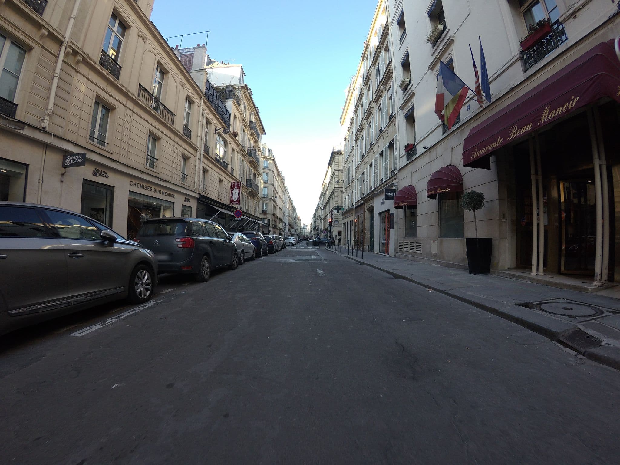 Street view near Émeraude Madeleine Haussmann, Paris 08 Élysée