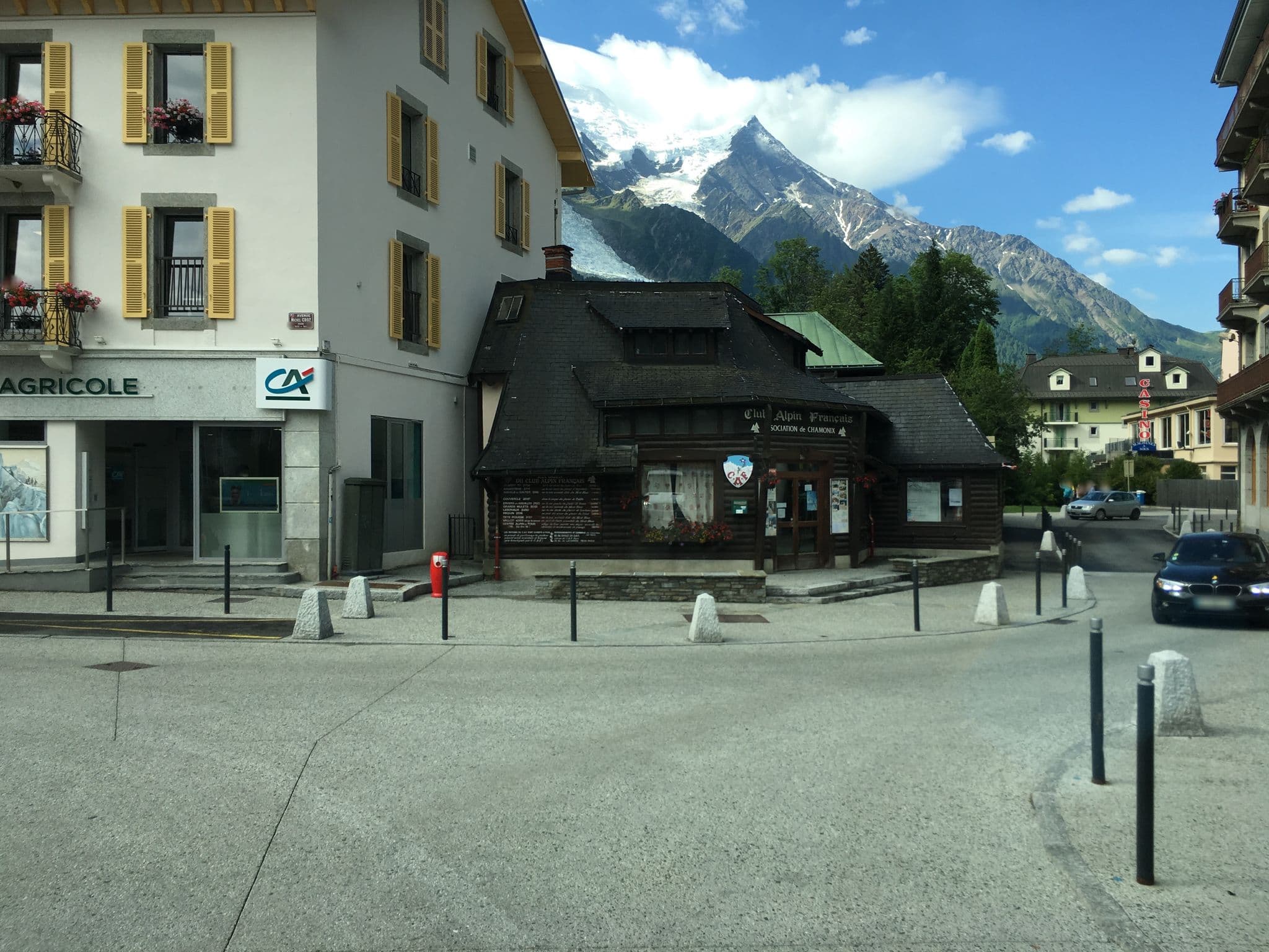 Street view near Residence Carlton, Chamonix-Mont-Blanc — © yaron (CC BY-SA · Mapillary)