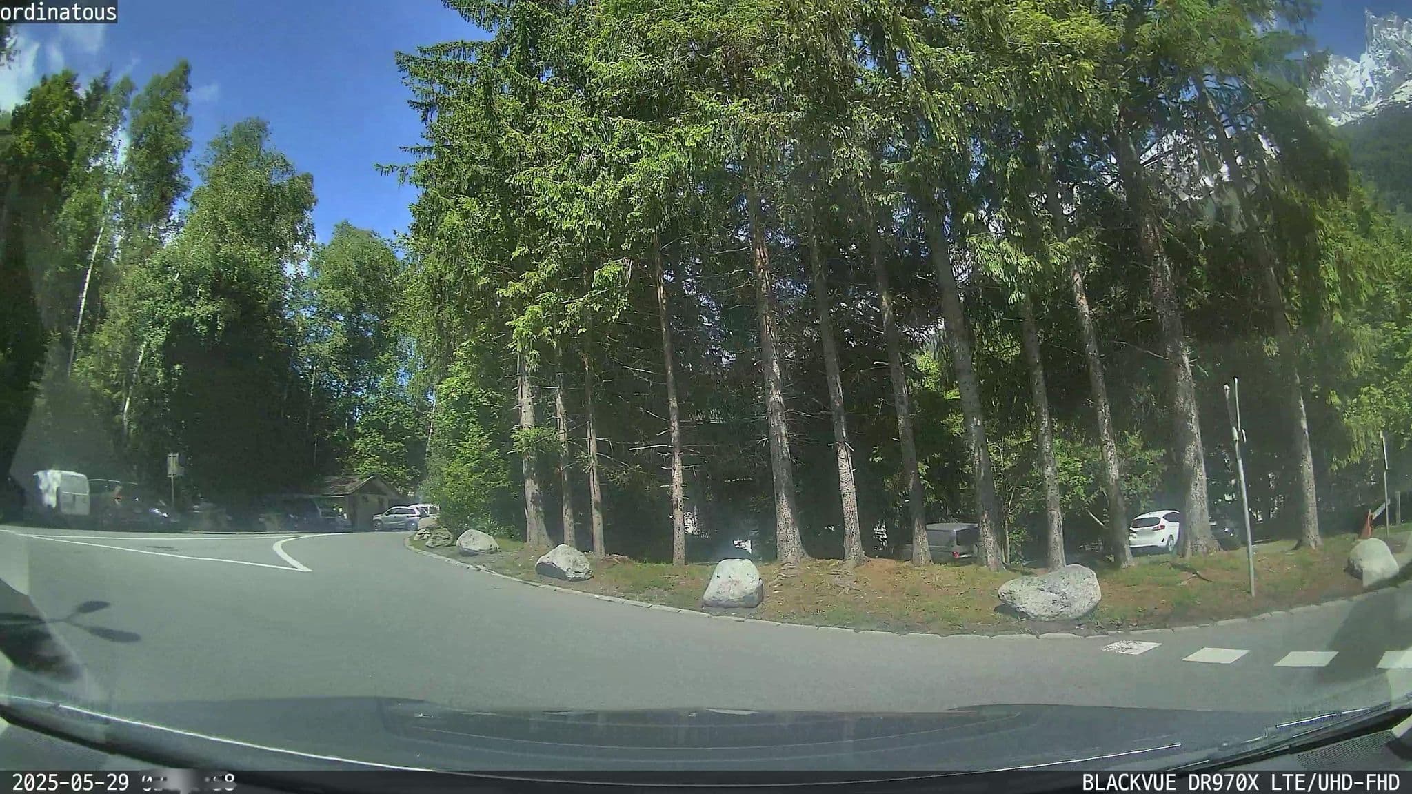 Street view near Terrasse sur le Mont Blanc, Chamonix-Mont-Blanc — © ordinatous (CC BY-SA · Mapillary)