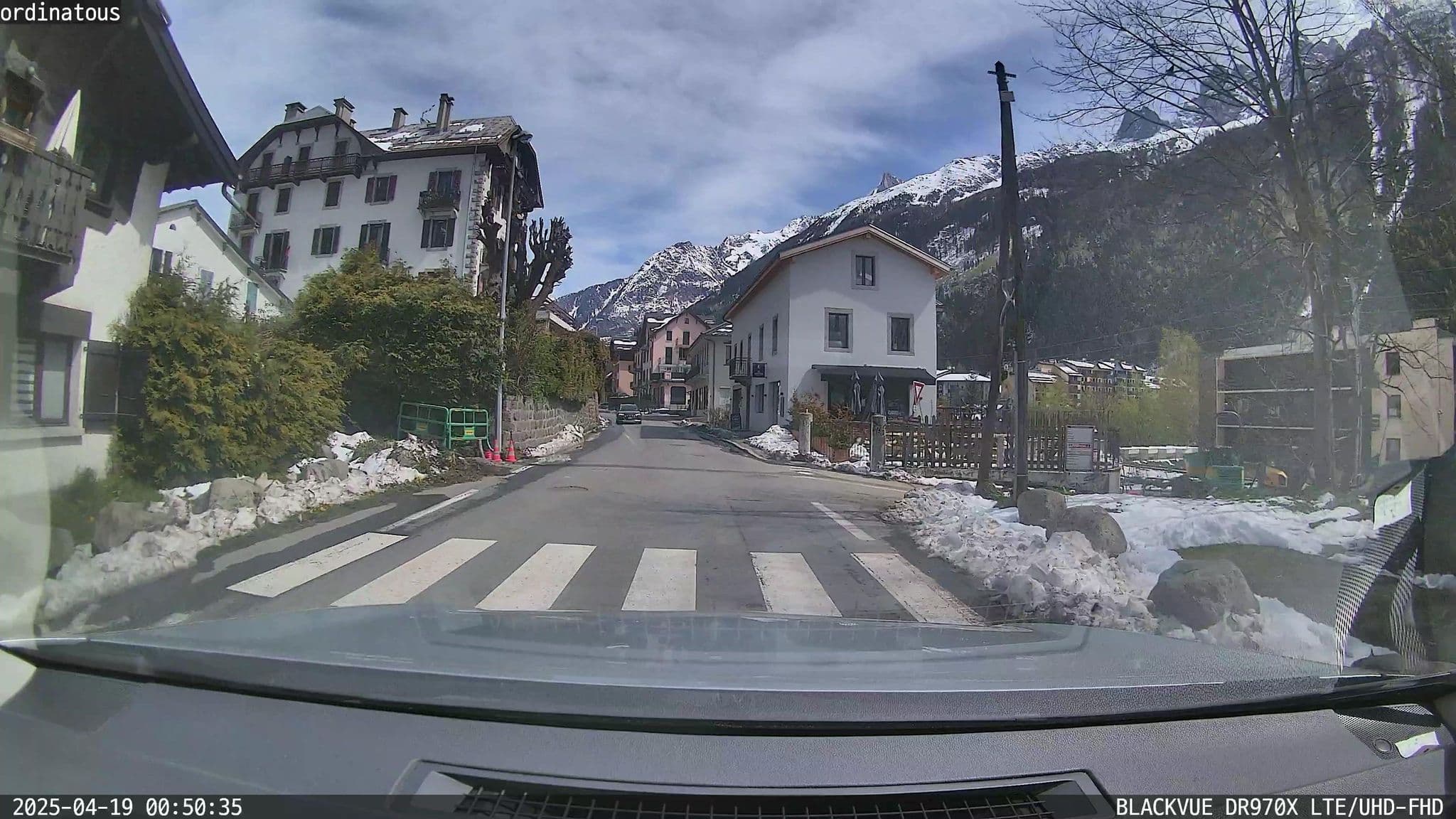 Street view near Gîte Le Vagabond, Chamonix-Mont-Blanc — © ordinatous (CC BY-SA · Mapillary)
