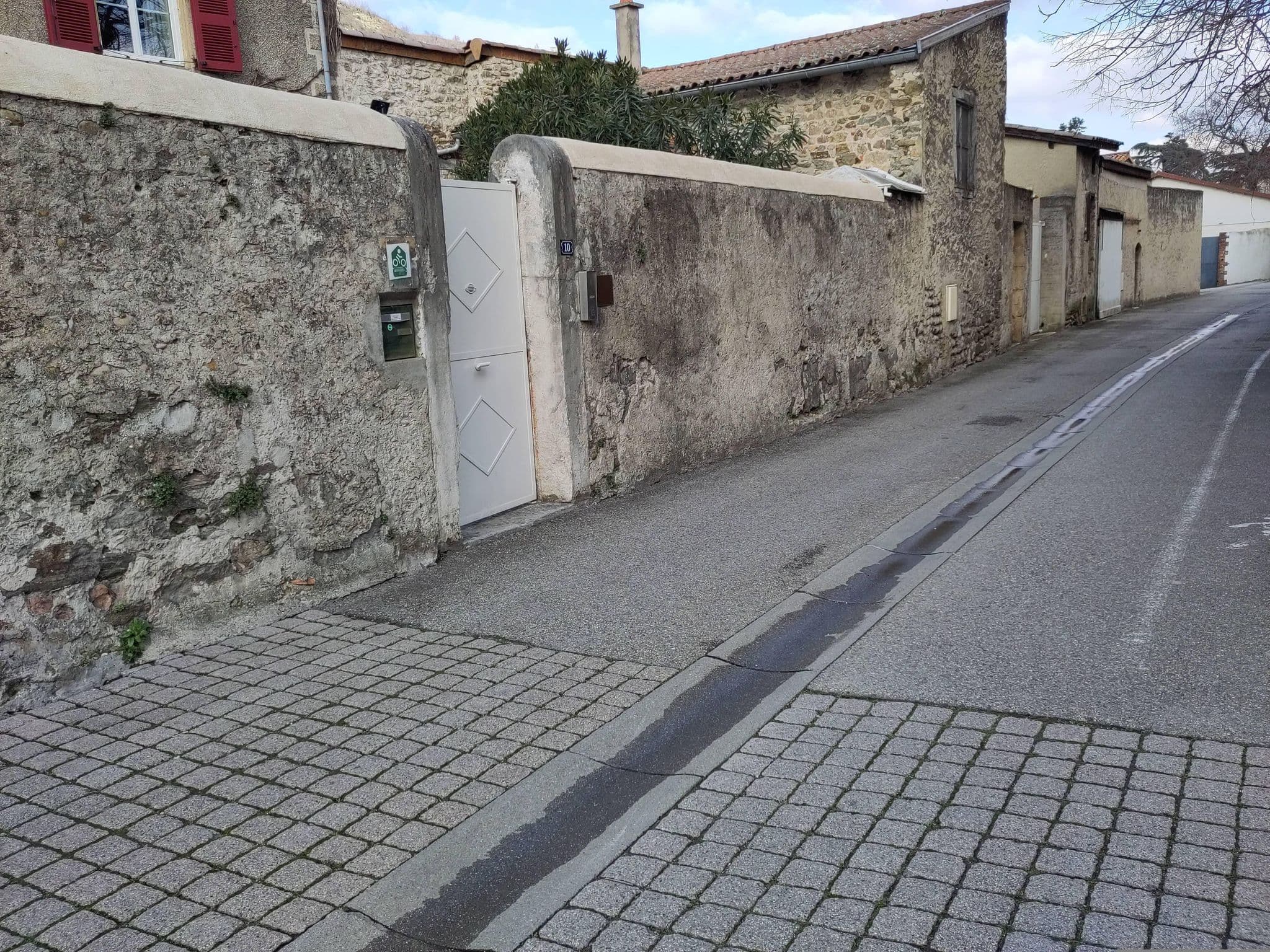 Street view near Villa Rhôna, Andance — © alextech (CC BY-SA · Mapillary)