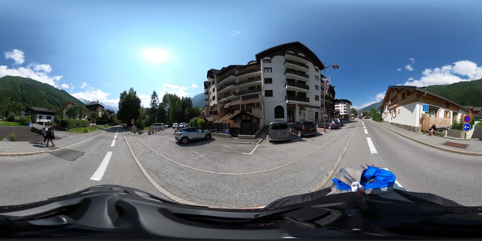 Street view near Apartment Batiment F, Chamonix-Mont-Blanc — © ordinatous (CC BY-SA · Mapillary)