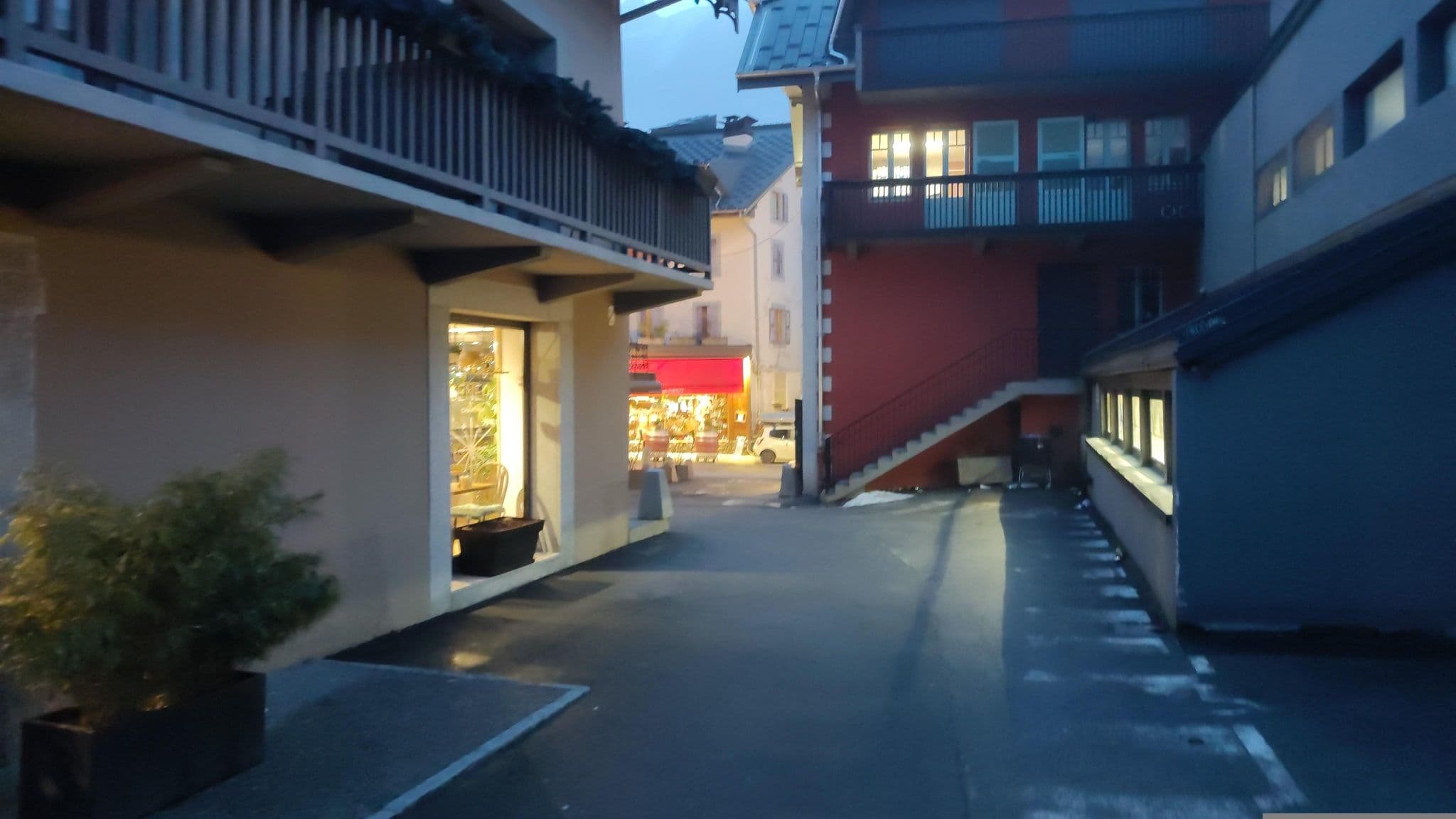 Street view near Hôtel El Paso, Chamonix-Mont-Blanc — © cheeseghost (CC BY-SA · Mapillary)