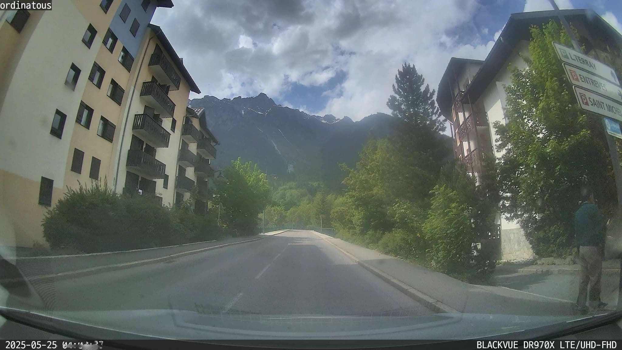 Street view near PV-Holidays Residence Pierre & Vacances les Aiglons, Chamonix-Mont-Blanc — © ordinatous (CC BY-SA · Mapillary)