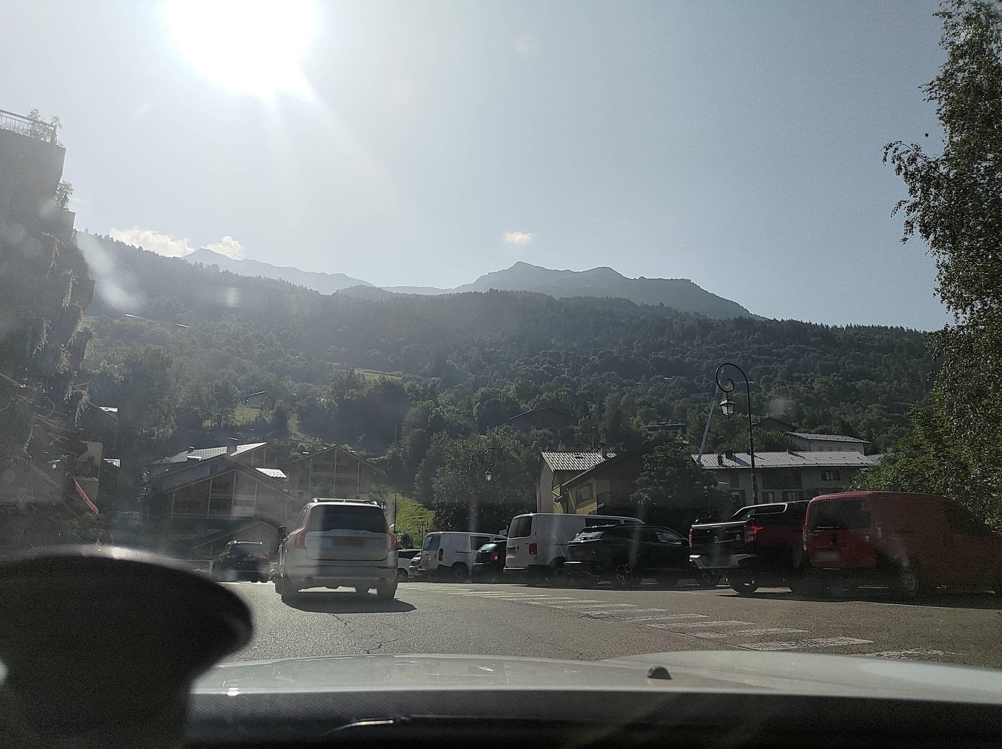 Street view near Résidence MMV l'Etoile des Cimes, Séez — © MatthieuF4FNE (CC BY-SA · Mapillary)