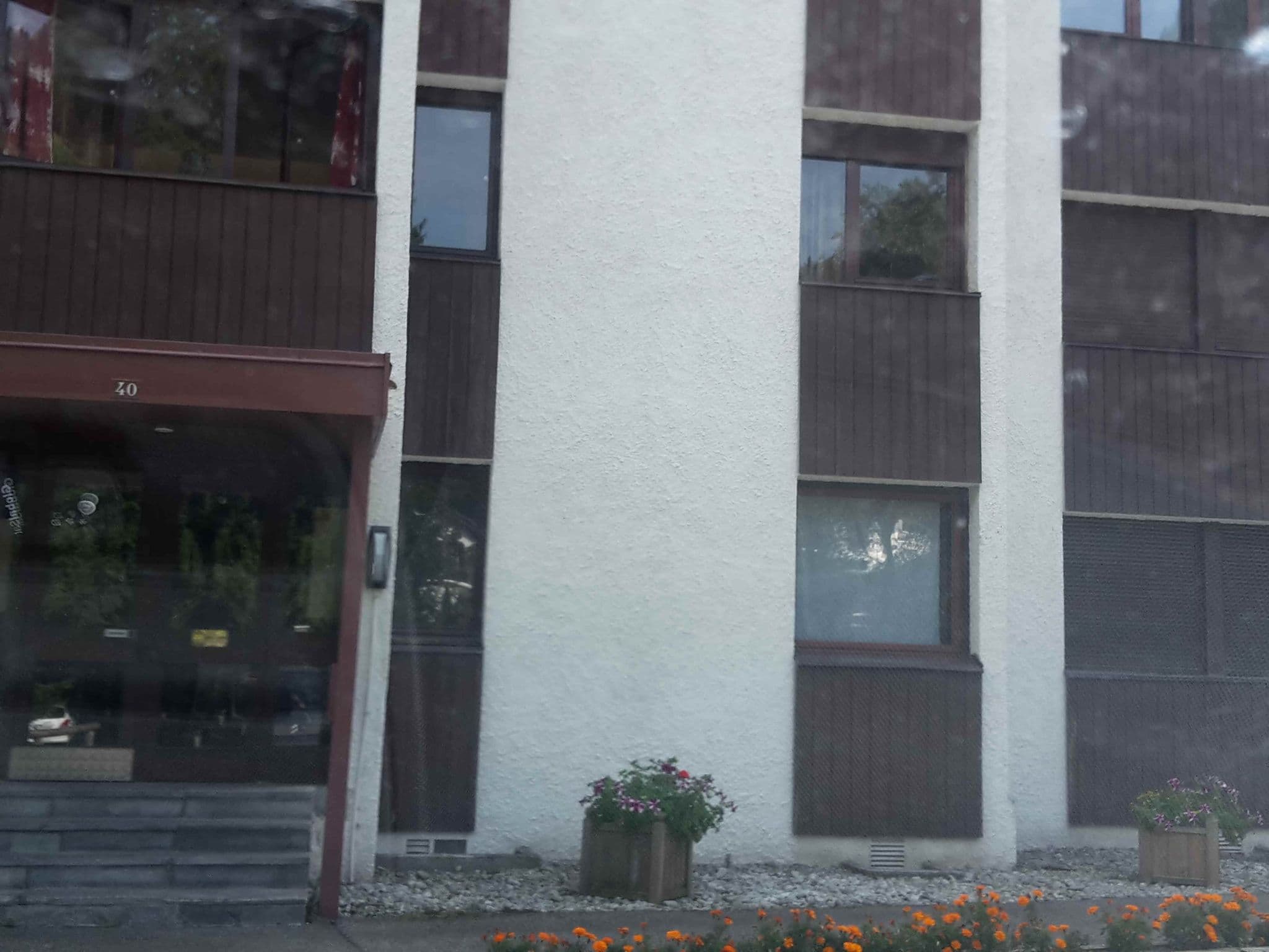 Street view near Résidence Grands Montets 414, Chamonix-Mont-Blanc — © etrimaille (CC BY-SA · Mapillary)