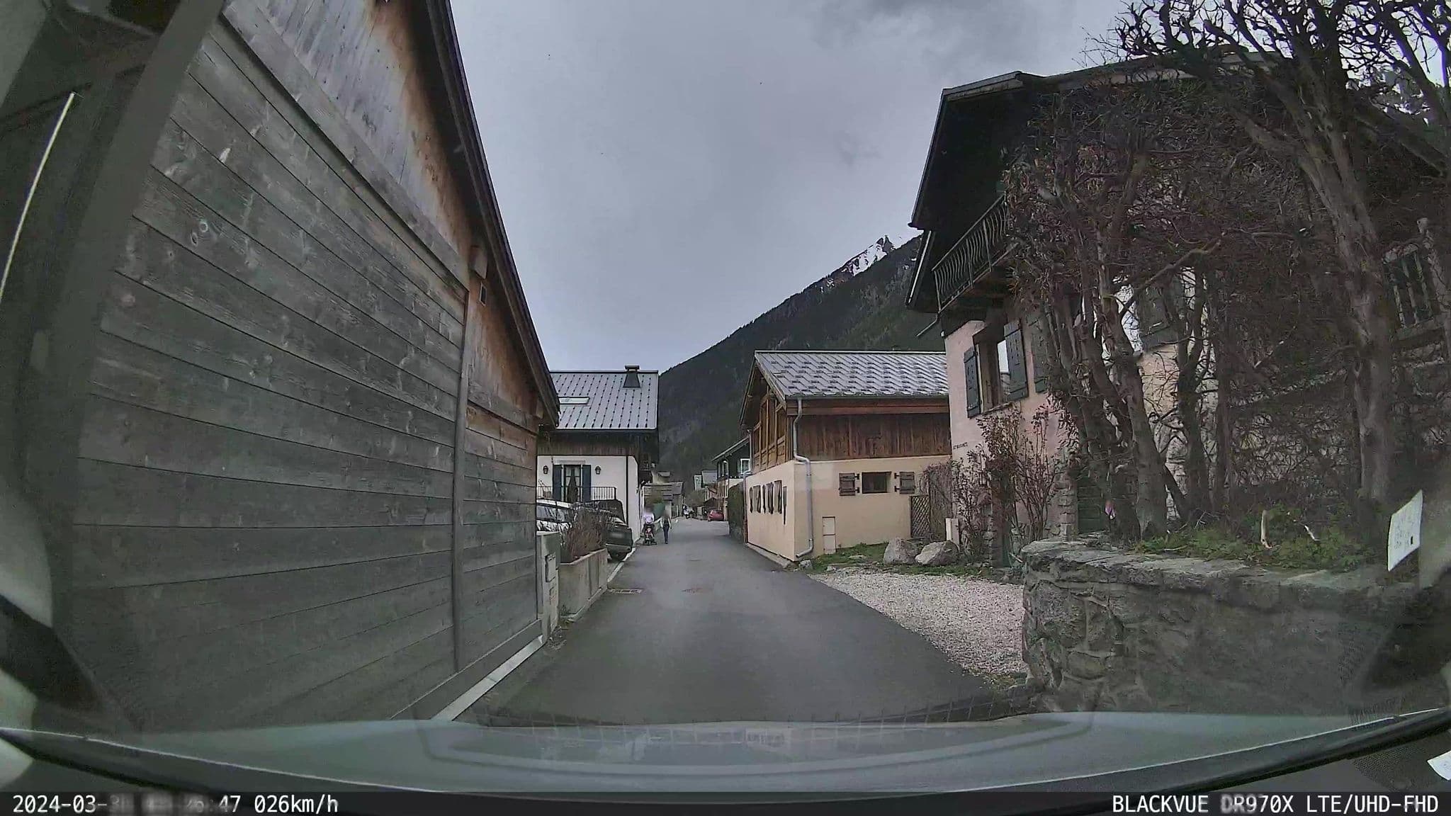 Street view near chalet l'orignal, Chamonix-Mont-Blanc — © ordinatous (CC BY-SA · Mapillary)