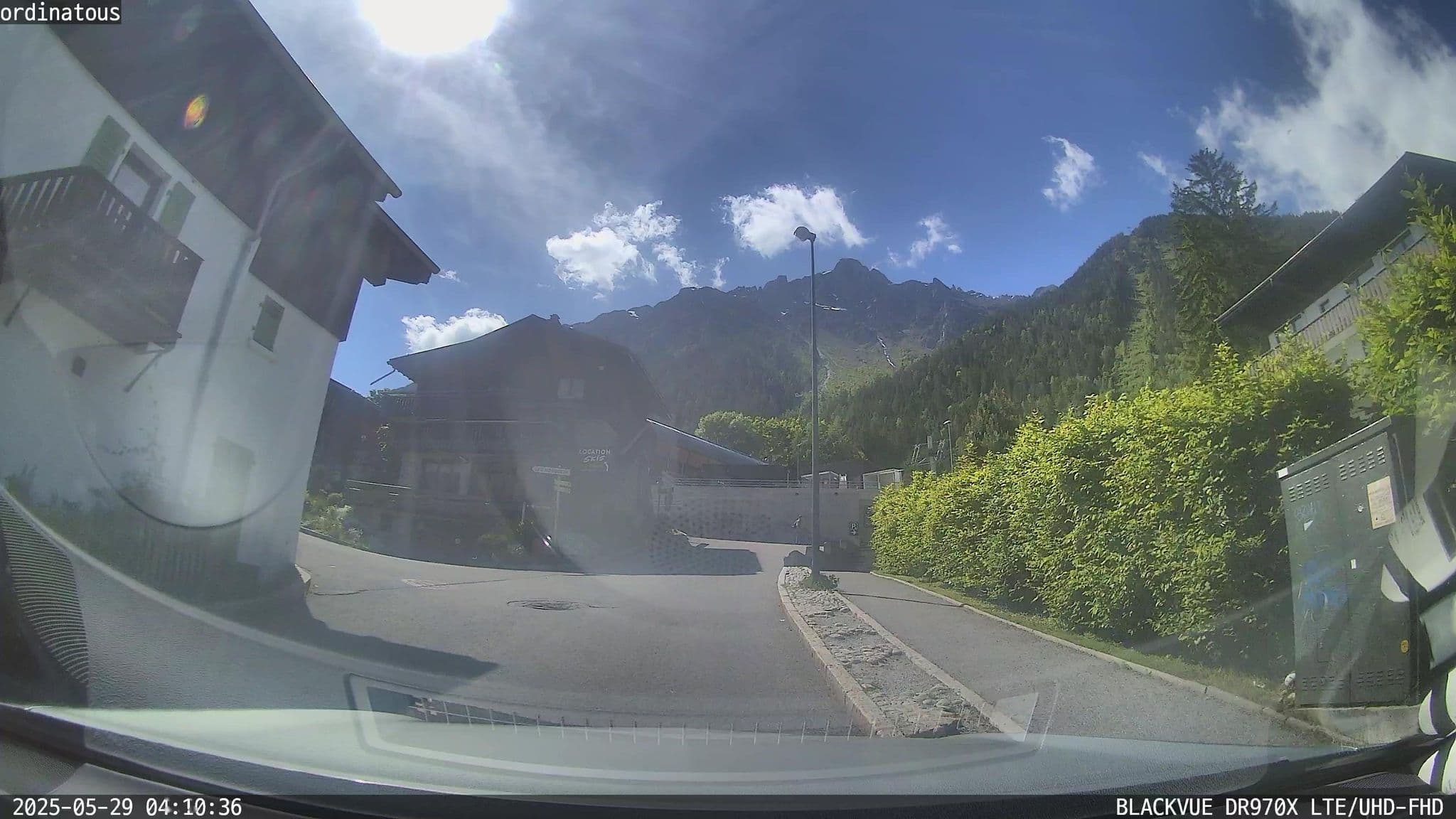 Street view near Appartement Au Pied Du Brévent, Chamonix-Mont-Blanc — © ordinatous (CC BY-SA · Mapillary)