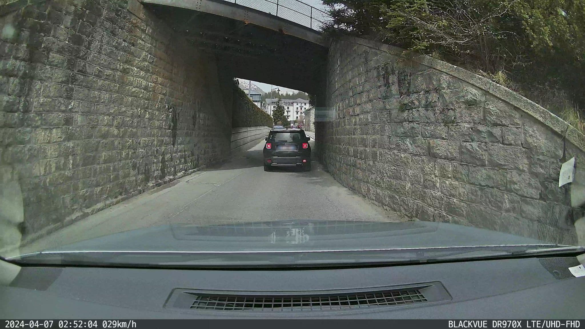 Street view near Résidance le Cristal, Chamonix-Mont-Blanc — © ordinatous (CC BY-SA · Mapillary)
