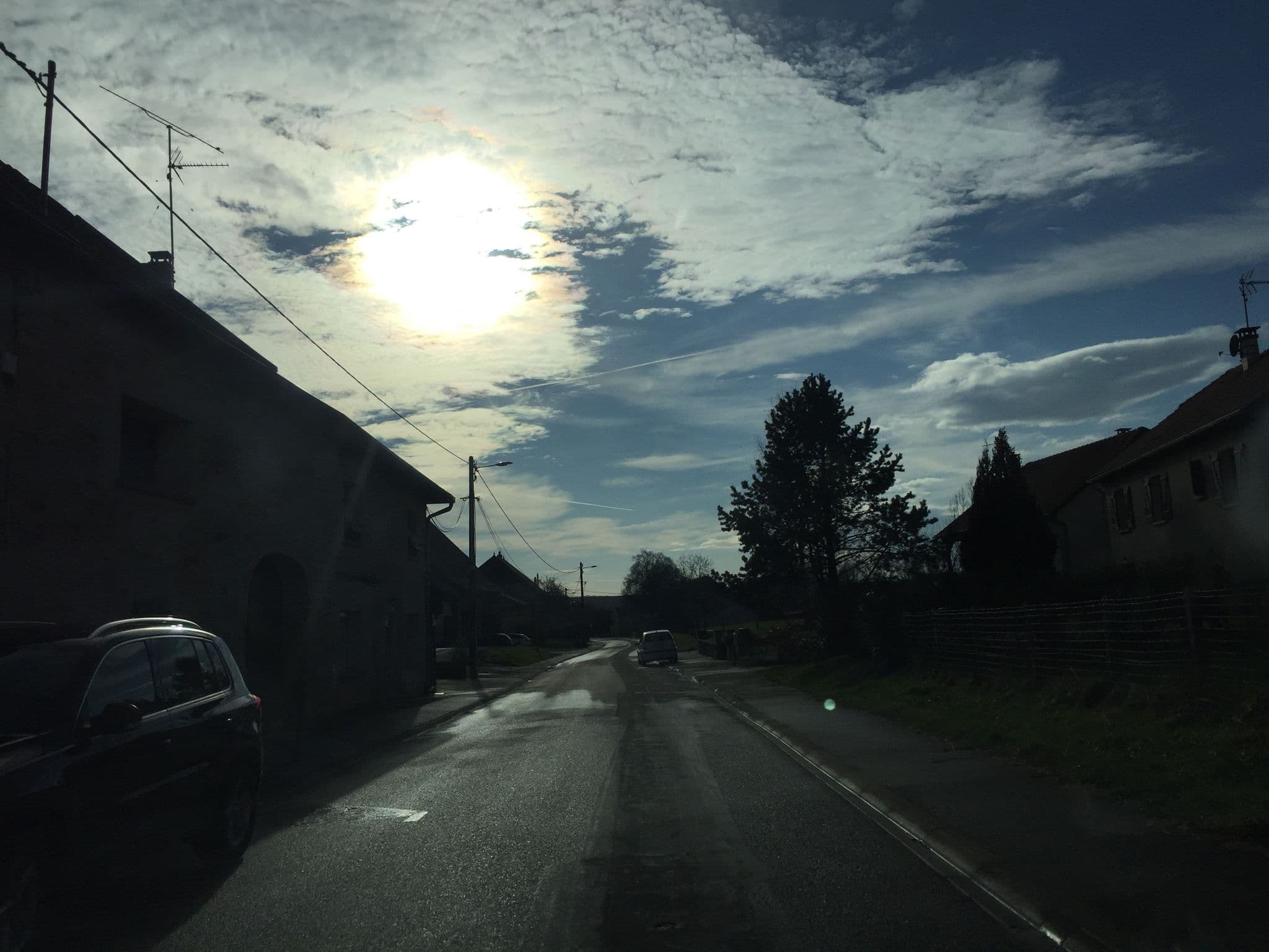 Street view near Gite des Flâneurs du Jura près d'Arbois, Arbois — © thepriben (CC BY-SA · Mapillary)