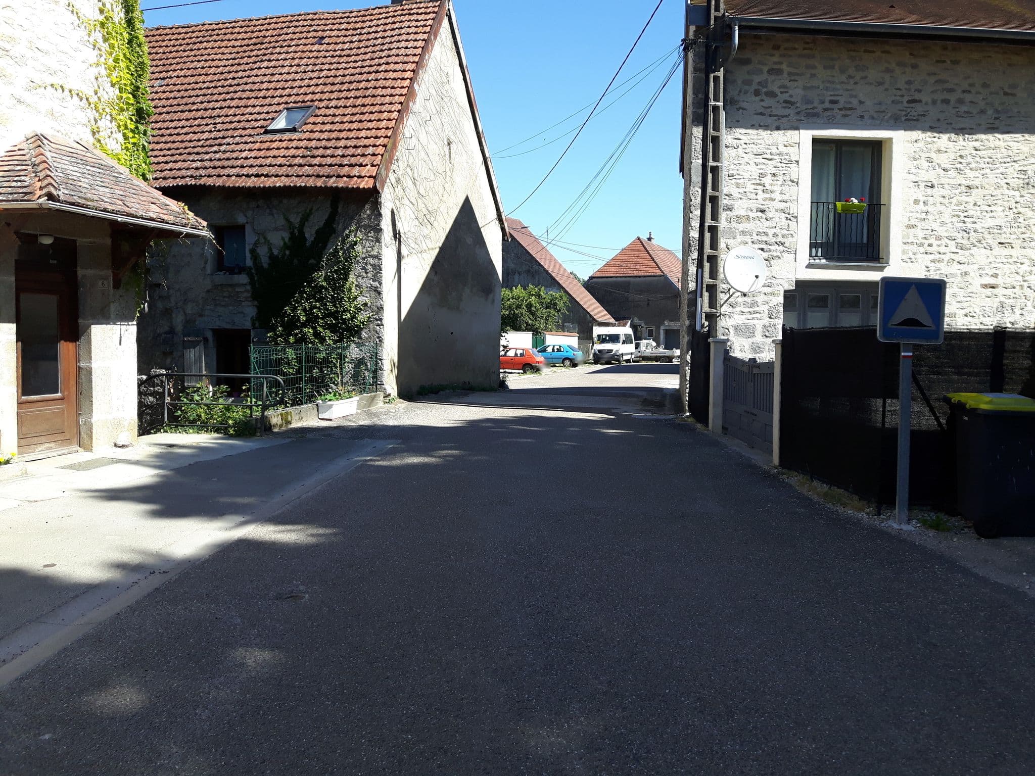 Street view near TRIBUT Gaston & Colette, Mouchard — © wusel007 (CC BY-SA · Mapillary)
