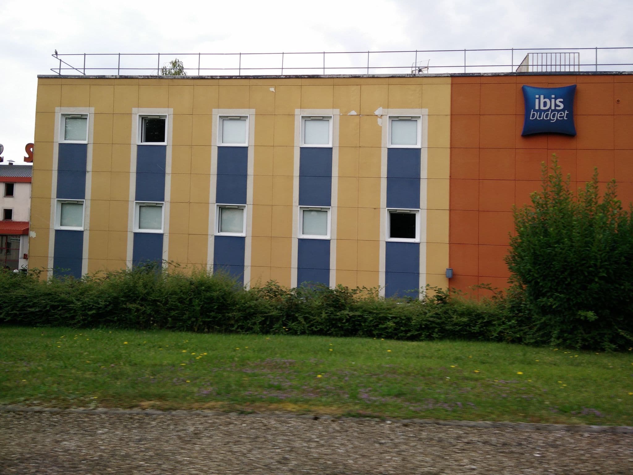 Street view near ibis budget Besançon Ouest, Franois — © yopyop25 (CC BY-SA · Mapillary)