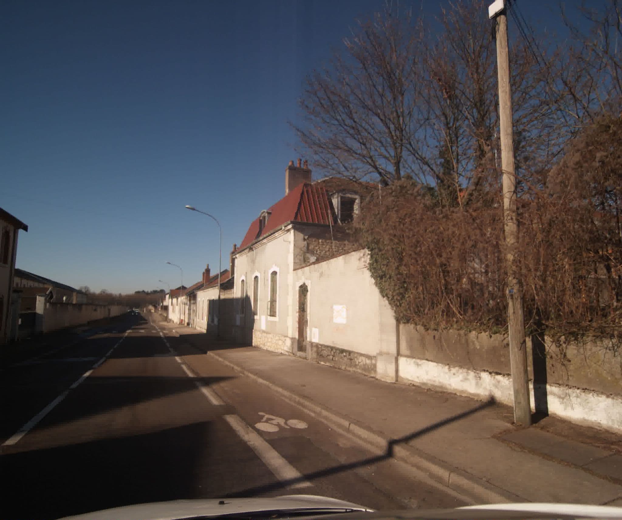 Street view near Foyer Logement Adoma, Besançon — © sogefi (CC BY-SA · Mapillary)