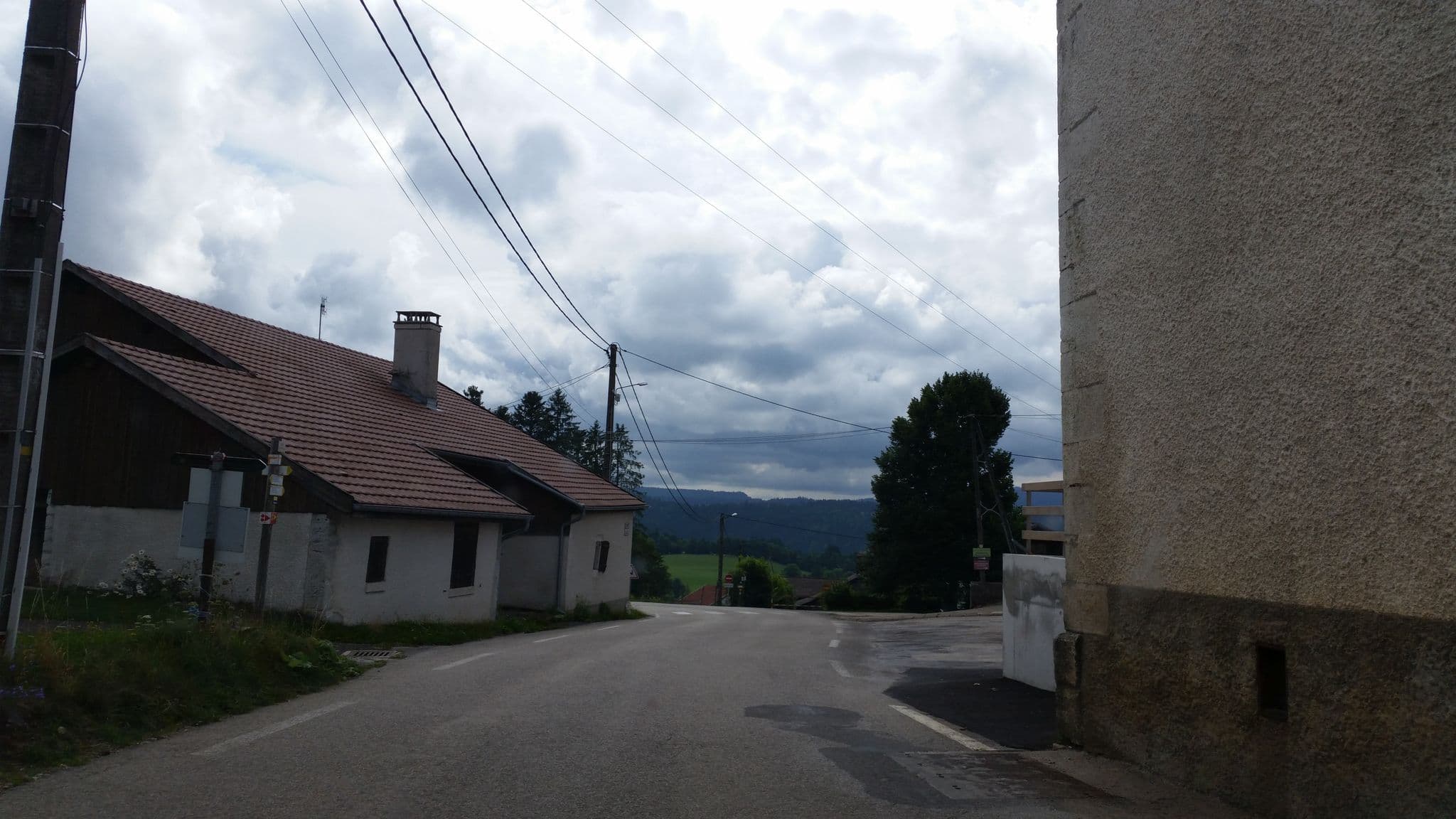 Street view near Chambres d'Hôtes l'Authentique, Charquemont — © it_s_so_funny (CC BY-SA · Mapillary)