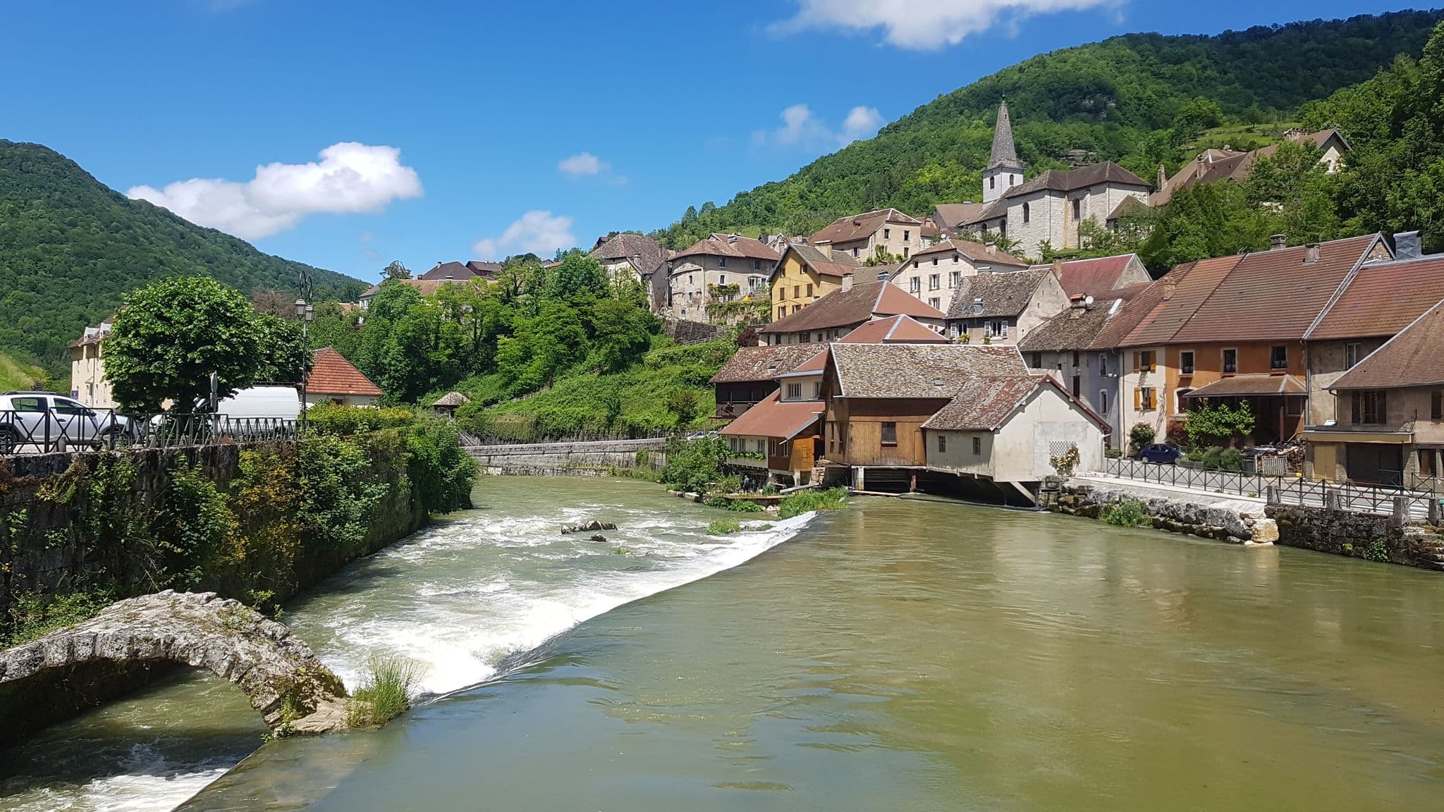 Street view near Hôtel de France, Ornans — © florentcpt (CC BY-SA · Mapillary)