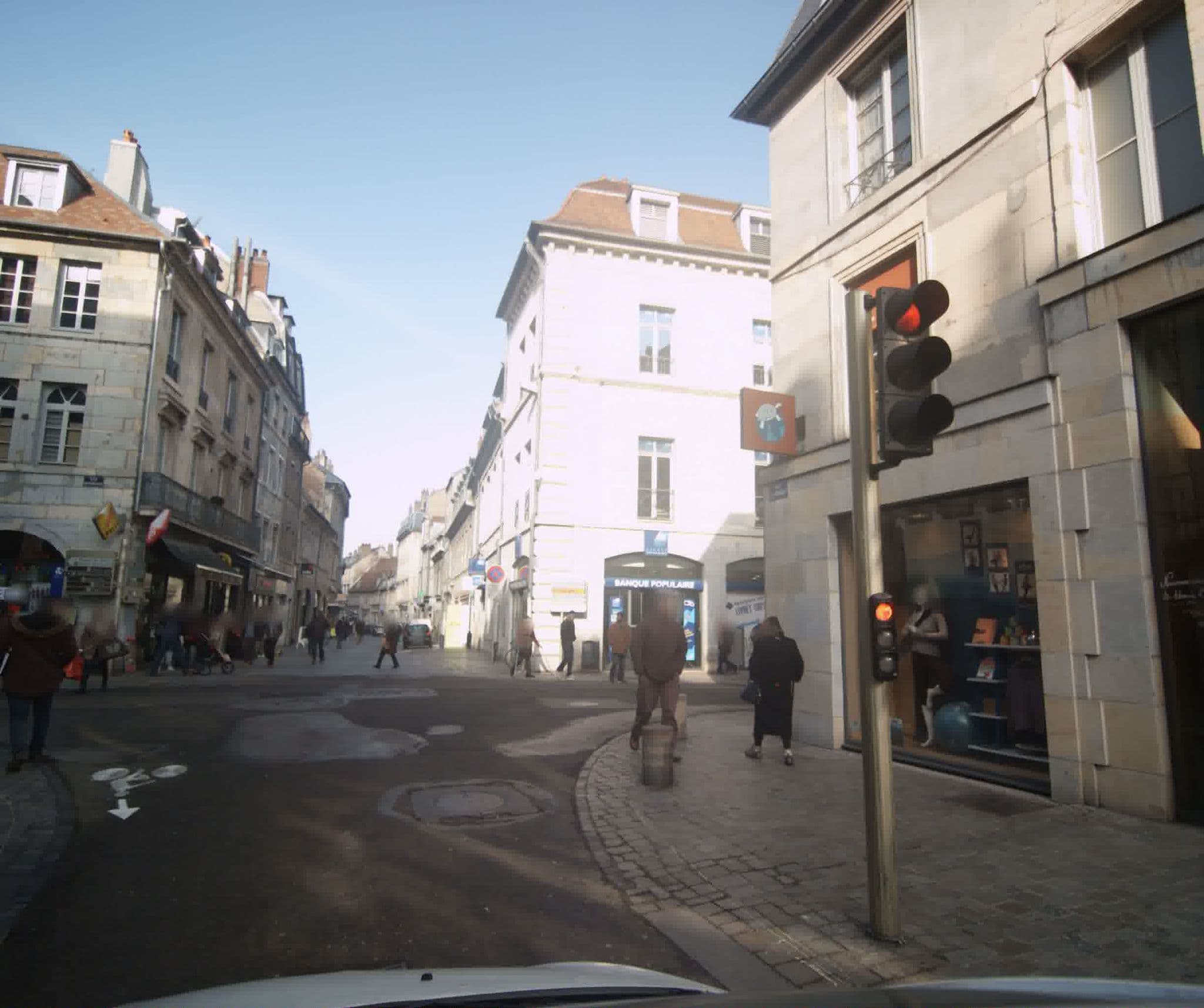 Street view near Manoir Bonpassage, Besançon — © sogefi (CC BY-SA · Mapillary)