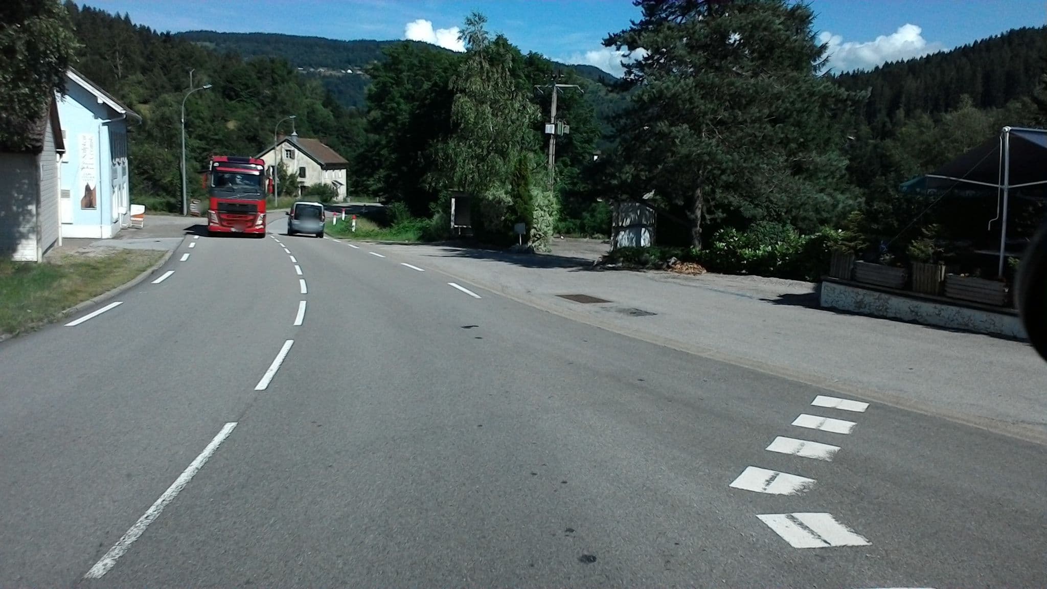 Street view near Hotel Restaurant Des 3 Jonquilles, Cornimont — © mprins (CC BY-SA · Mapillary)