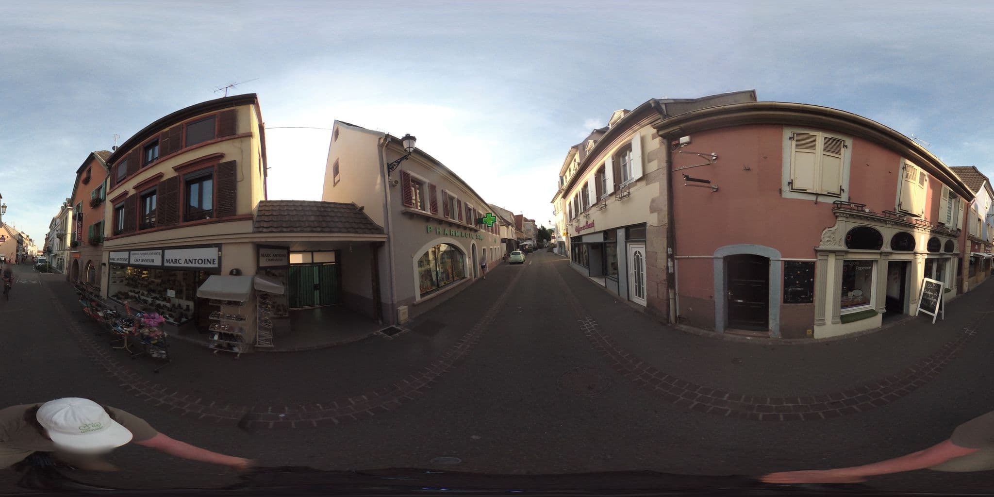 Street view near Selectour - LK Tours, Guebwiller — © geovelo (CC BY-SA · Mapillary)