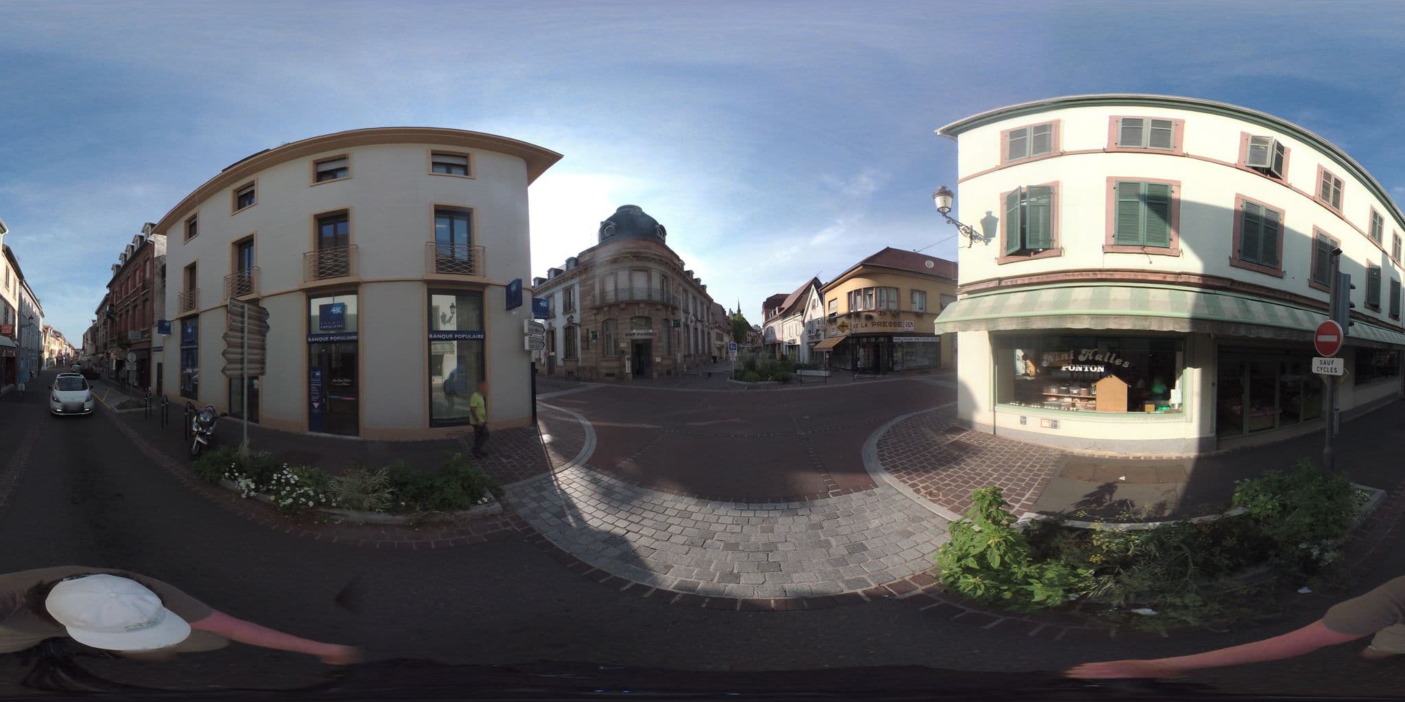 Street view near La Maison d'Eugène, Guebwiller — © geovelo (CC BY-SA · Mapillary)