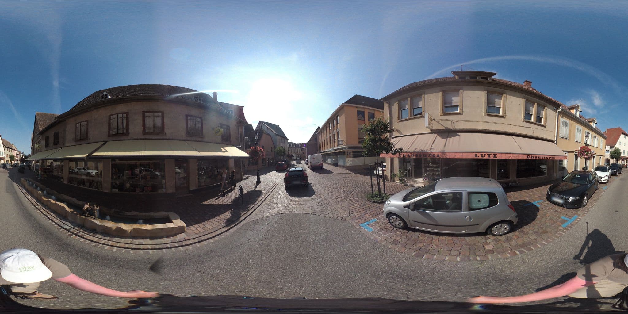 Street view near Hôtel Restaurant Château d'Isenbourg, Rouffach — © geovelo (CC BY-SA · Mapillary)