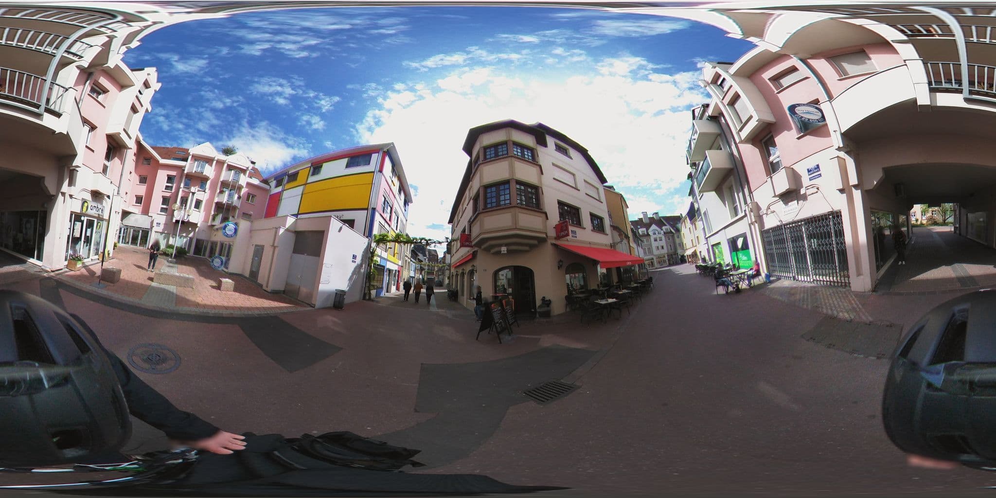 Street view near Le Mondrian - bar à vin, Mulhouse — © simon_geovelo (CC BY-SA · Mapillary)