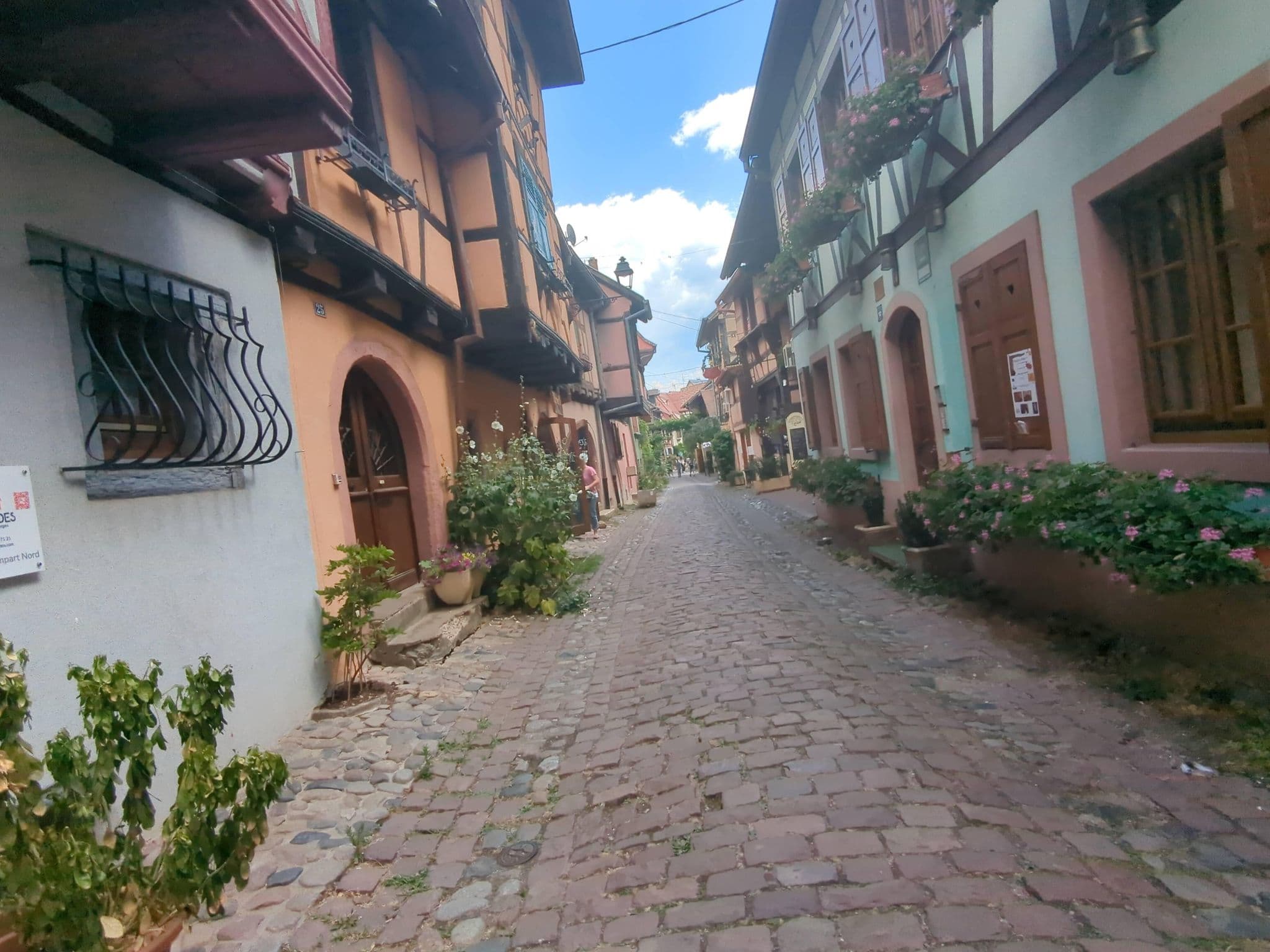 Street view near Gîte l'Aubaine, Eguisheim — © ccbb7766 (CC BY-SA · Mapillary)