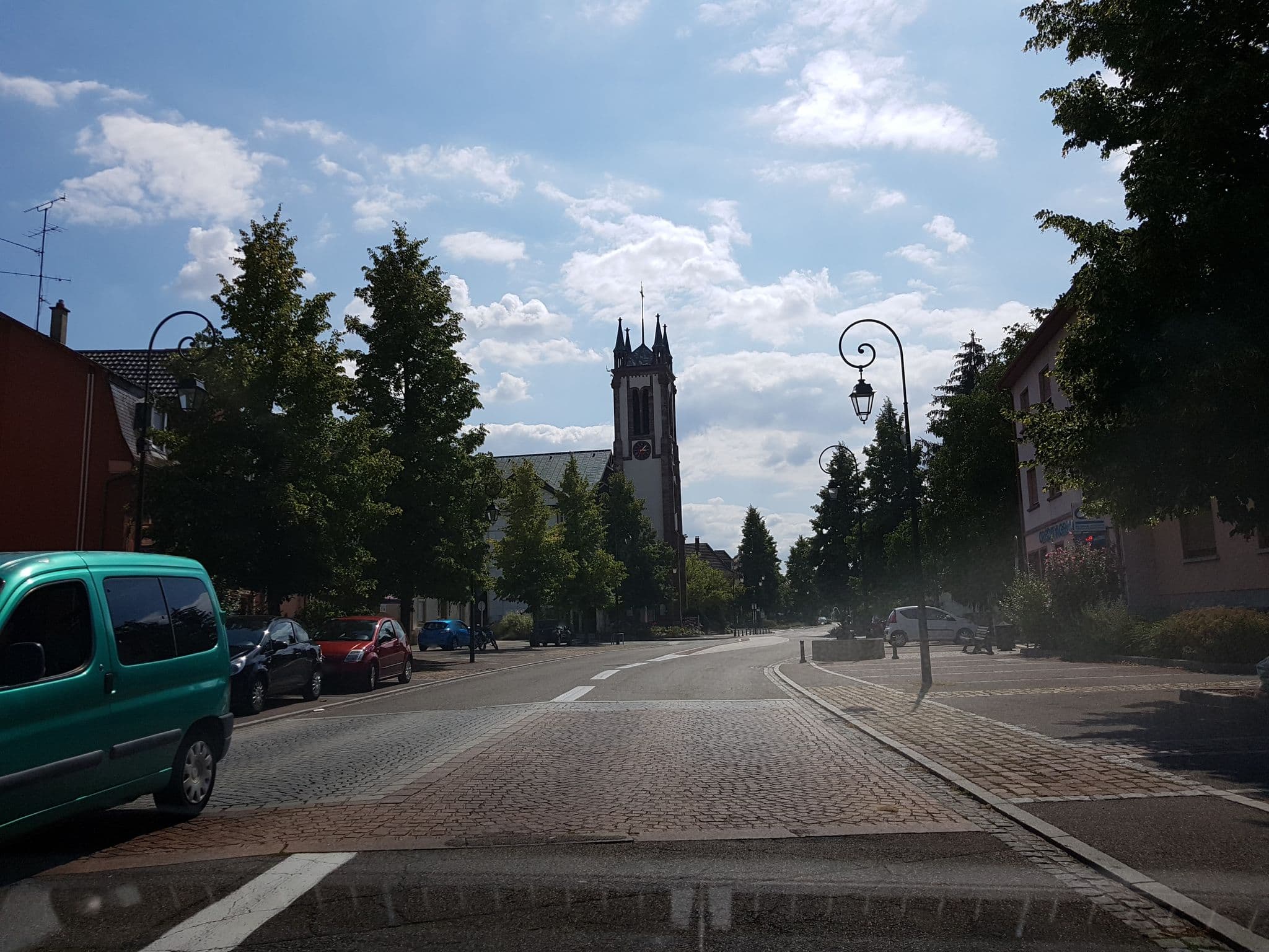 Street view near Hôtel Mercure, Sausheim — © fgouget (CC BY-SA · Mapillary)