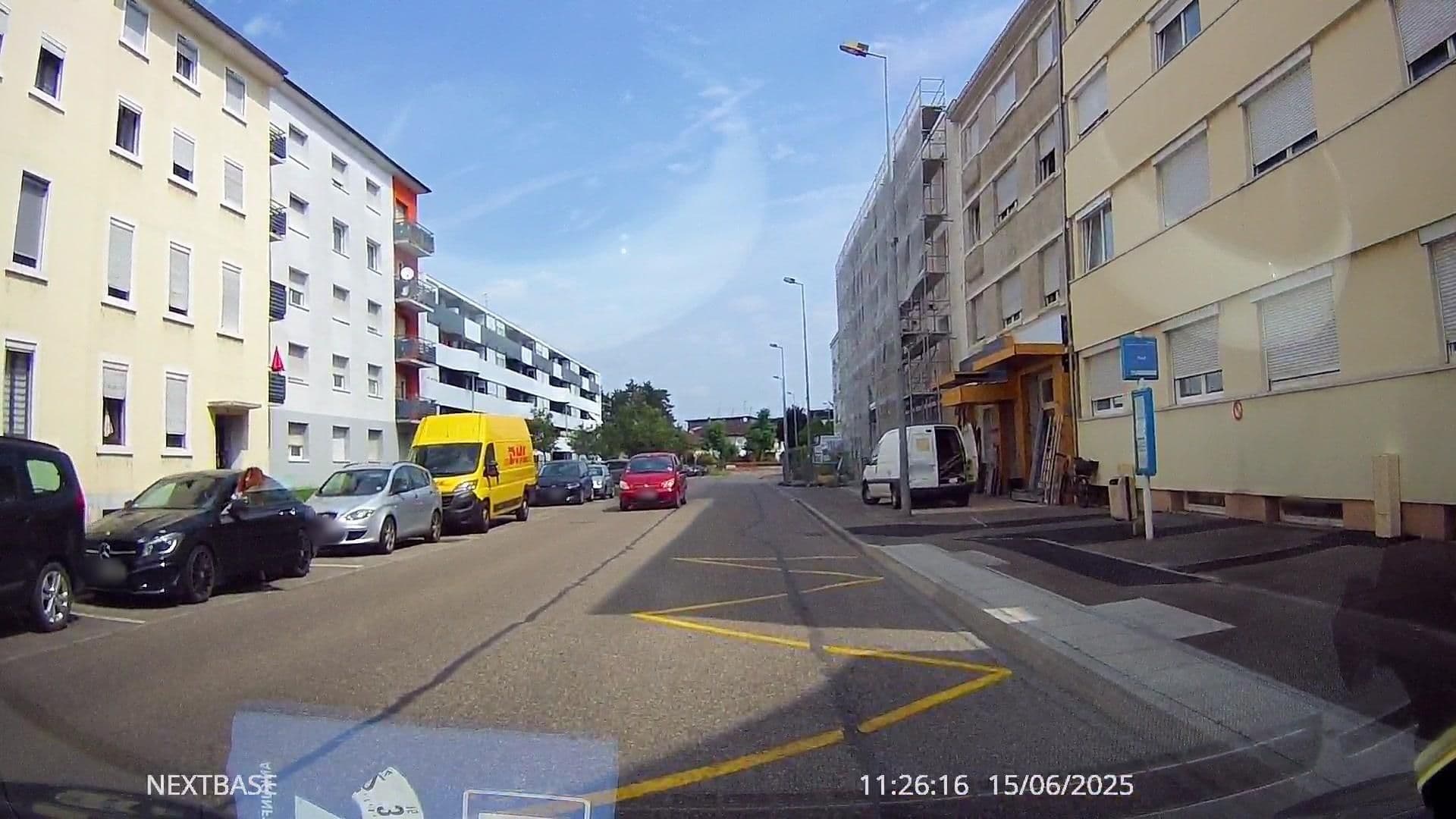 Street view near Hotel Tivoli, Saint-Louis — © derlipper (CC BY-SA · Mapillary)