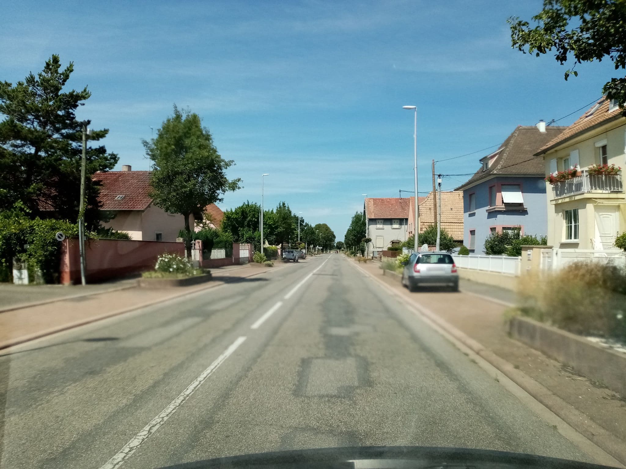 Street view near Appartement de 2 chambres avec piscine partagee terrasse amenagee et wifi a Biesheim, Biesheim — © micmin1972 (CC BY-SA · Mapillary)