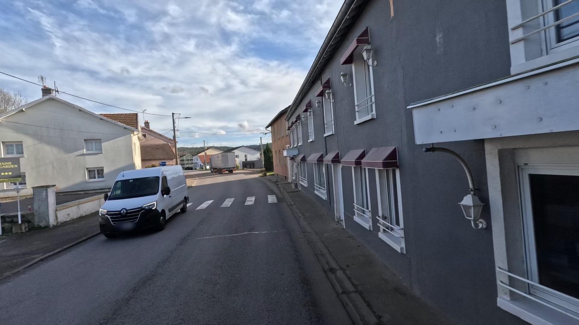 Street view near Hôtel Restaurant l'Ecrin, Bruyères — © bct (CC BY-SA · Mapillary)