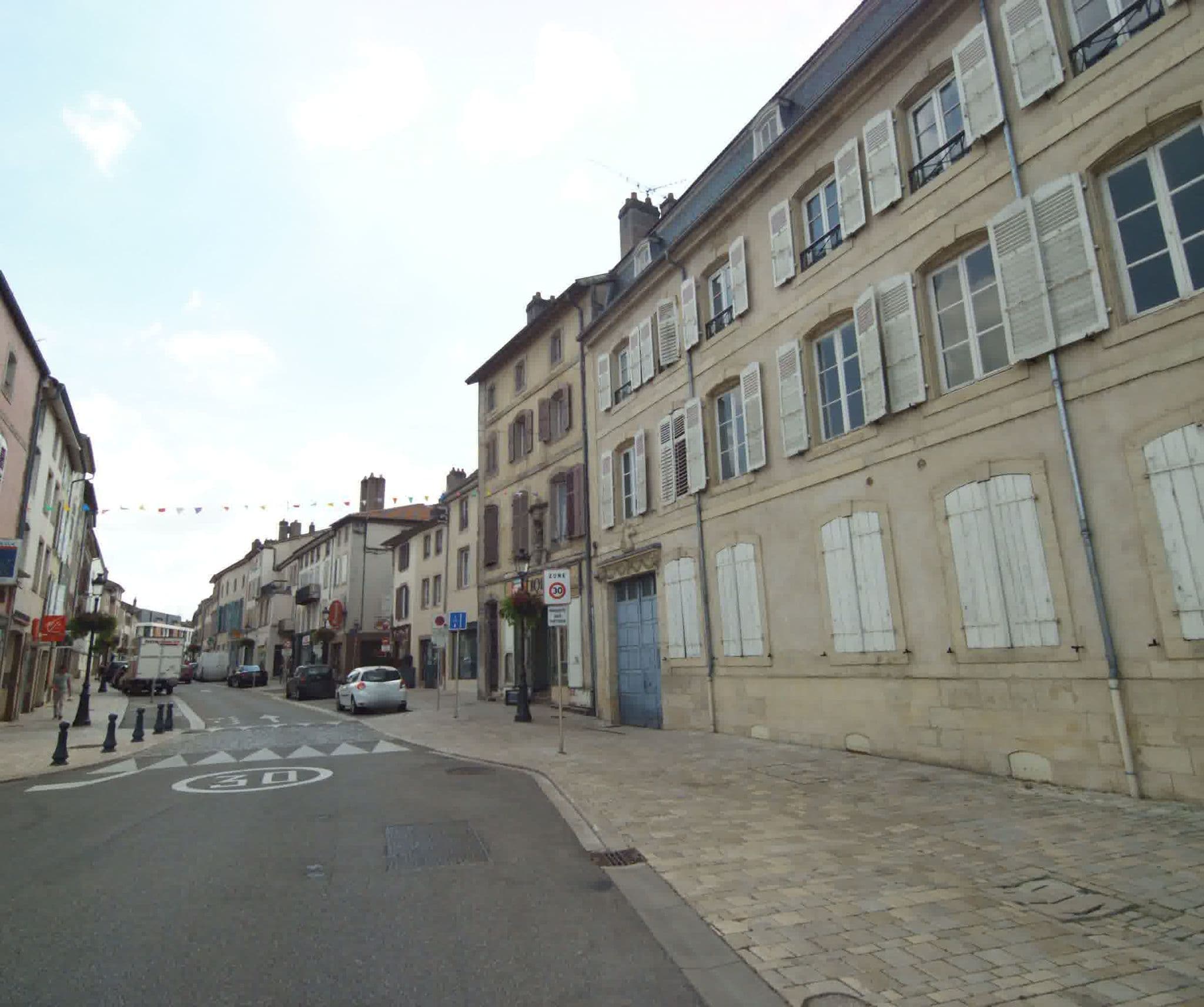 Street view near Le Patio d'Alain et Véronique, Lunéville — © sogefi (CC BY-SA · Mapillary)
