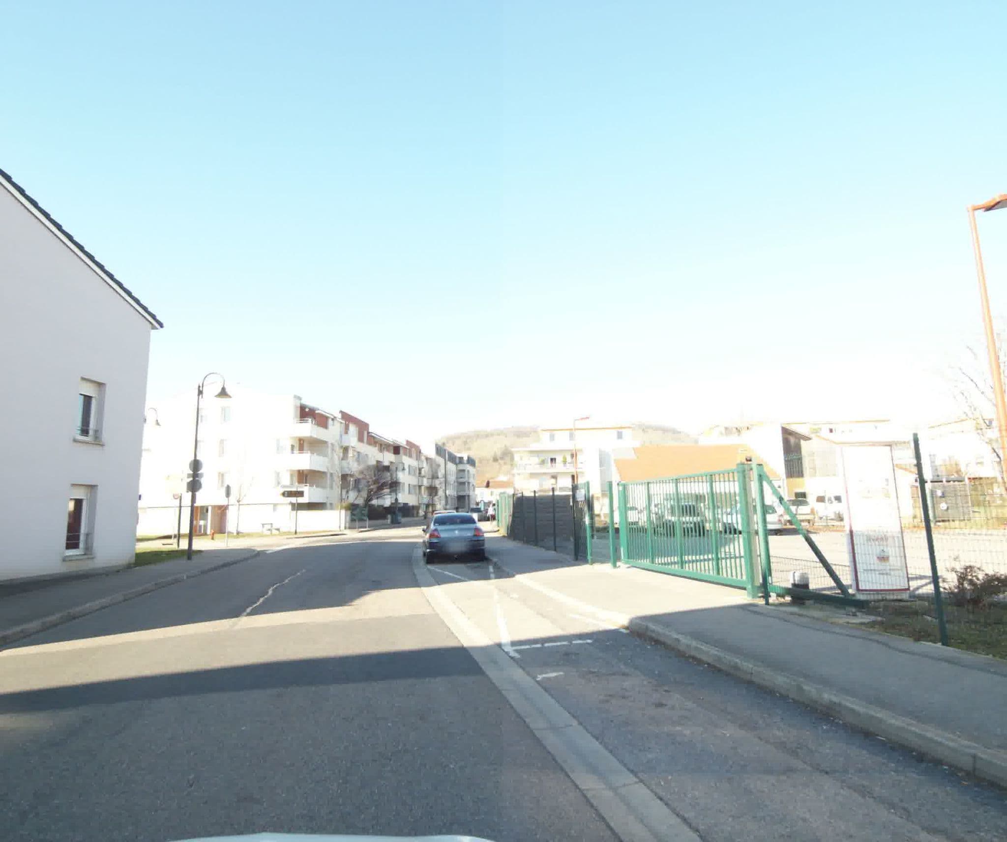 Street view near Carrefour Accompagnement Pub Social Foyer Intermediaire, Essey-lès-Nancy — © sogefi (CC BY-SA · Mapillary)