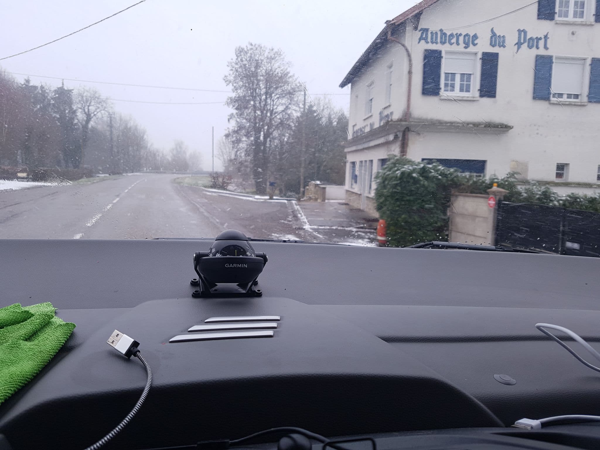 Street view near Domaine du Port Sainte Marie, Dieuze — © bernardvoyageur (CC BY-SA · Mapillary)