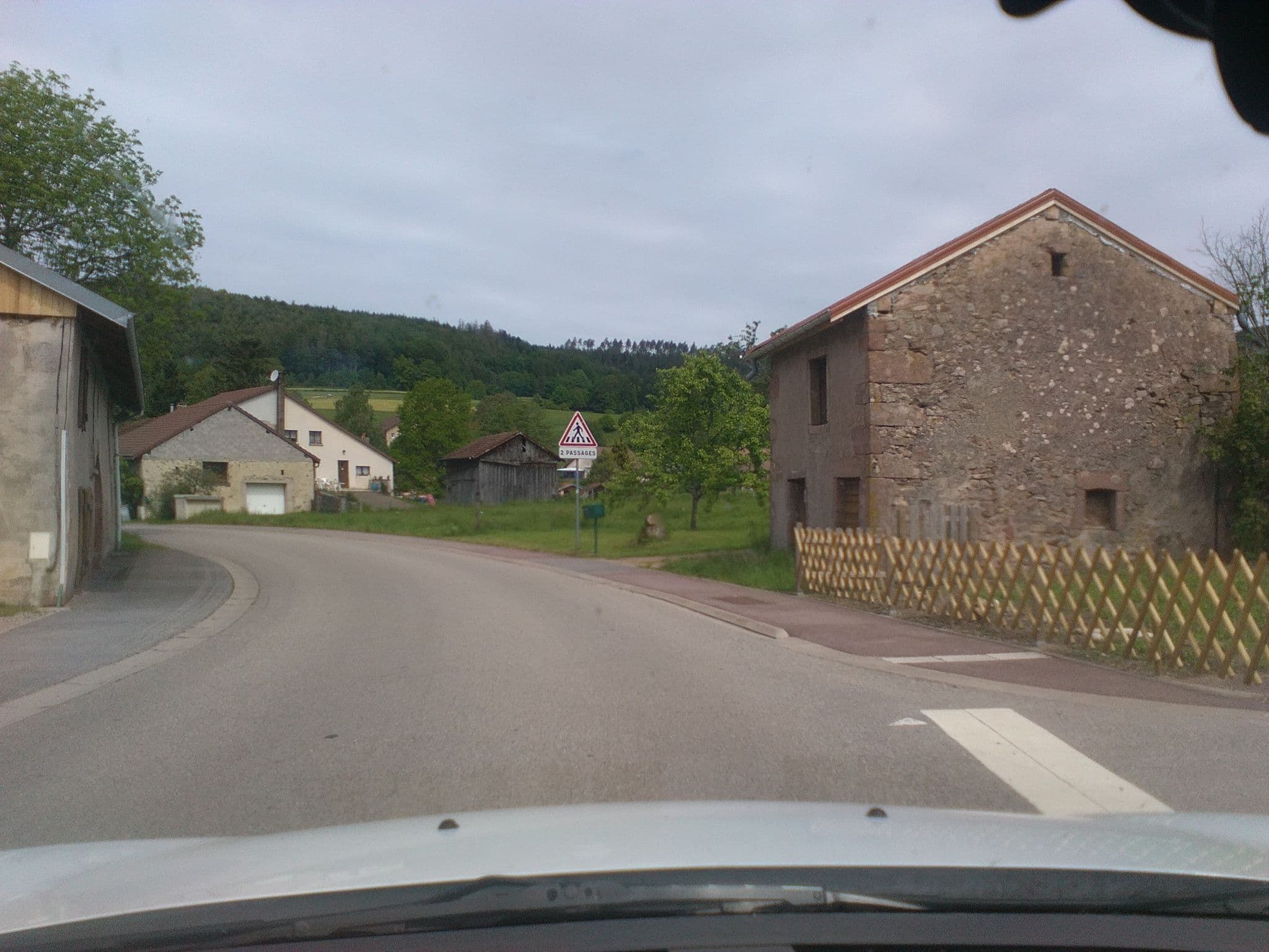 Street view near Vosges Bleu Vert, Docelles — © blap (CC BY-SA · Mapillary)