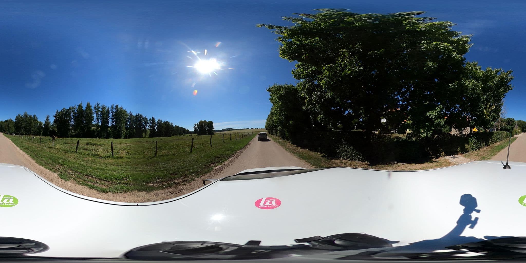 Street view near The Templars Inn, Charmes — © andrianjakavah (CC BY-SA · Mapillary)