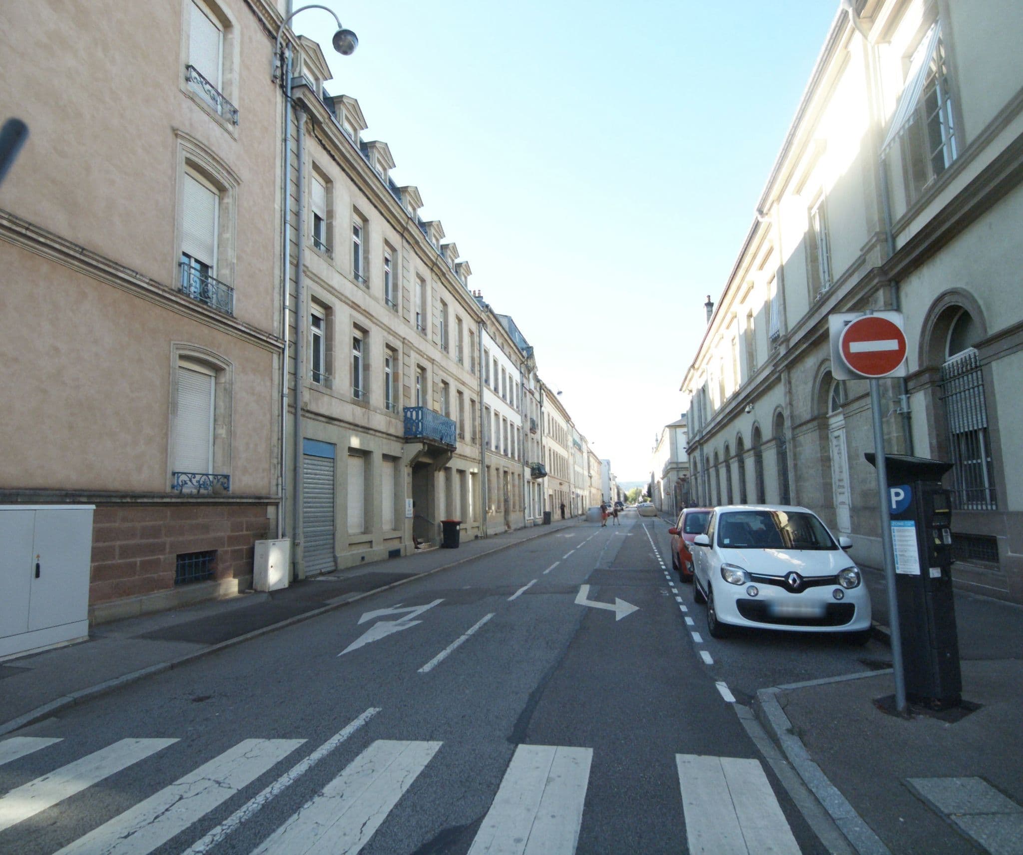 Street view near Hôtel Best Western la Fayette, Chantraine — © andrianjakavah (CC BY-SA · Mapillary)